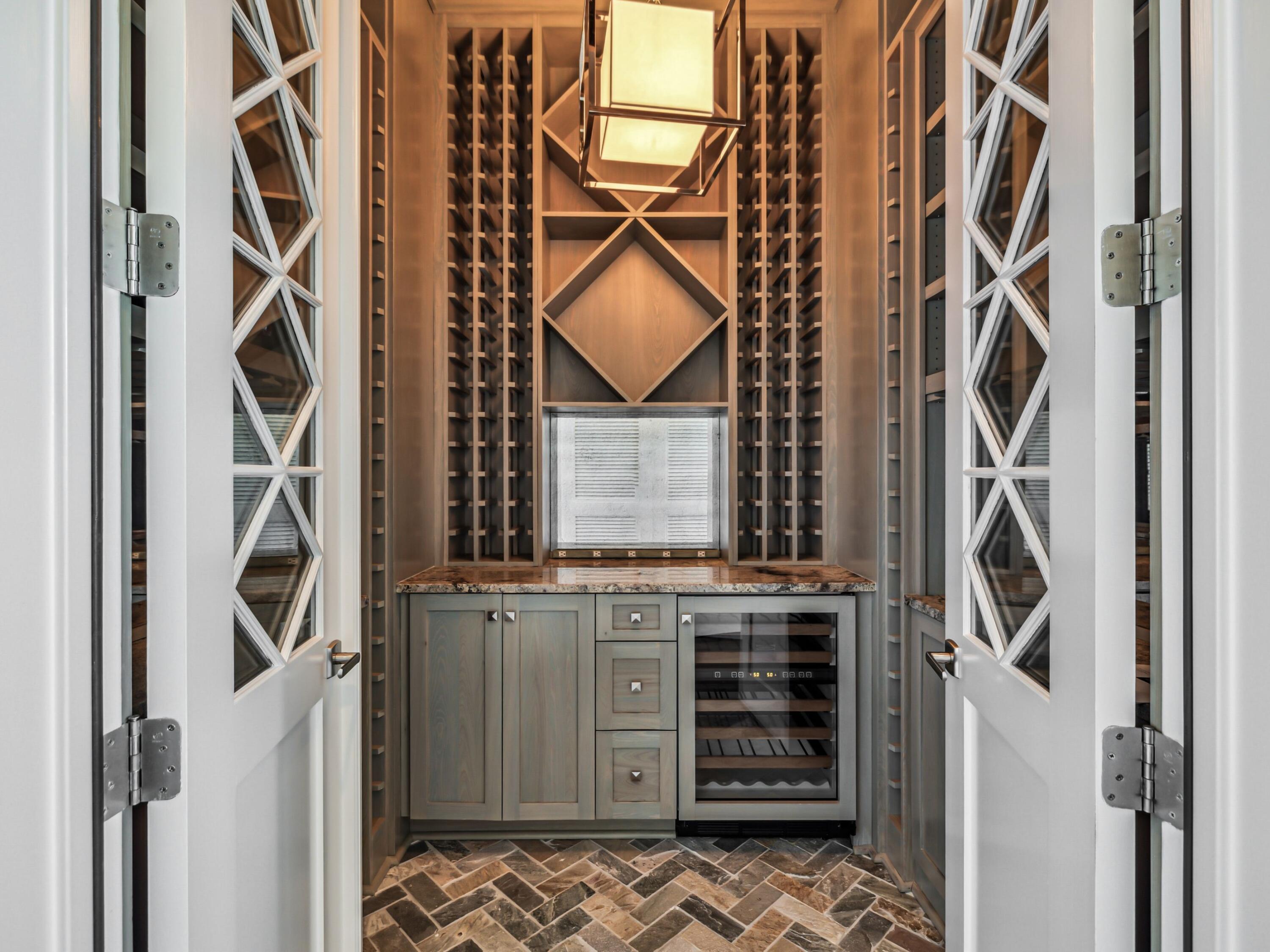 RETREAT THE - Residential