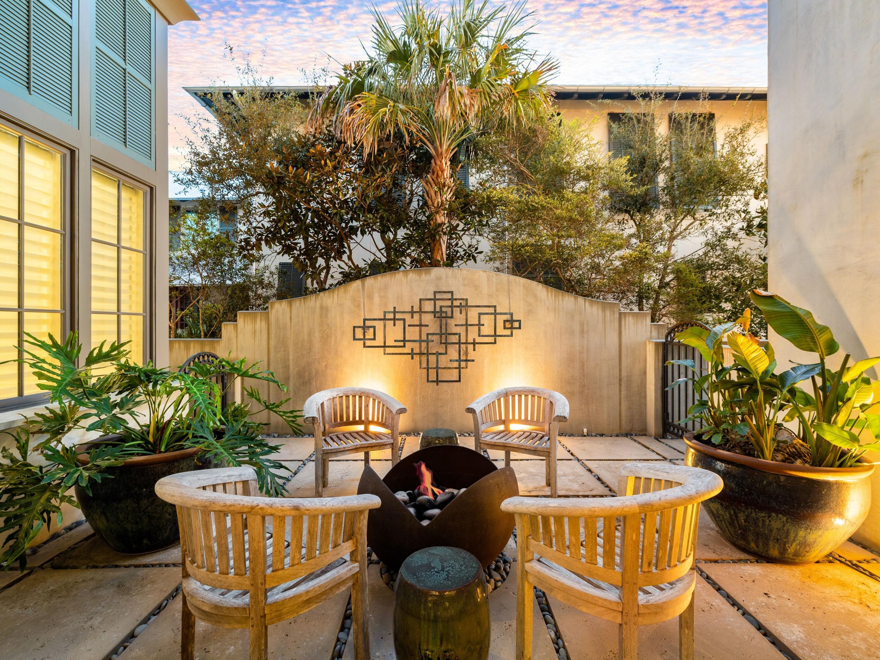 RETREAT THE - Residential
