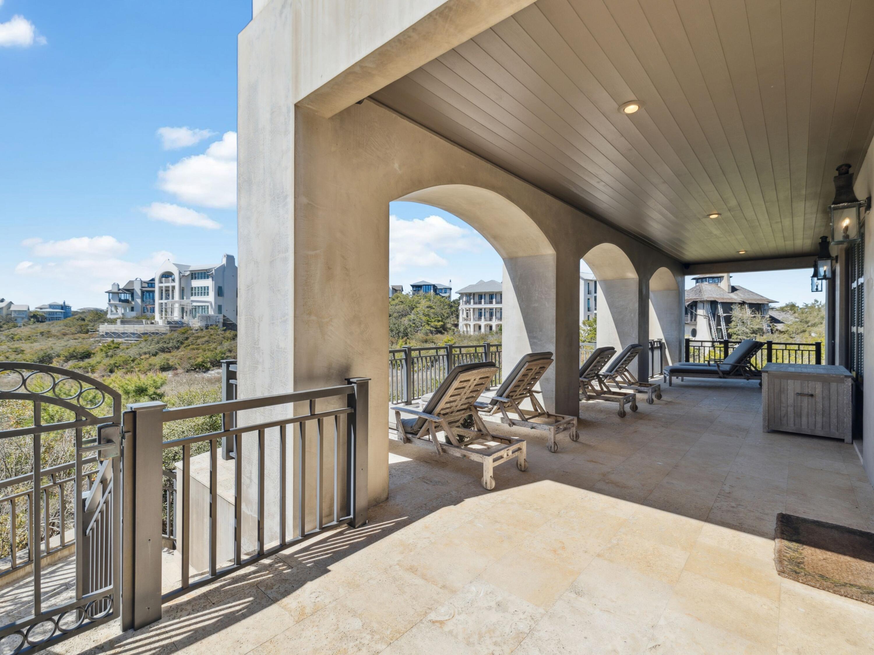 RETREAT THE - Residential