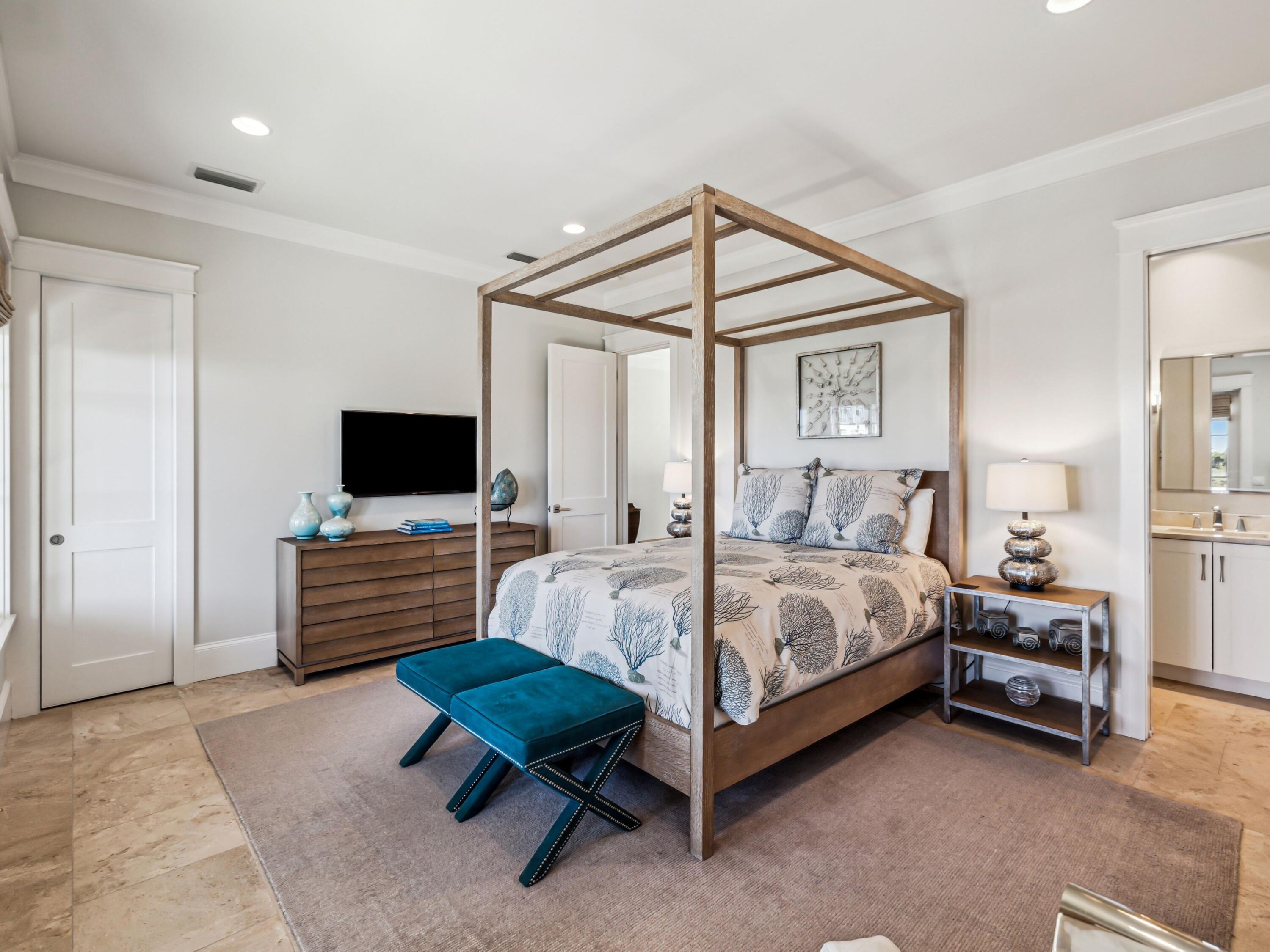 RETREAT THE - Residential