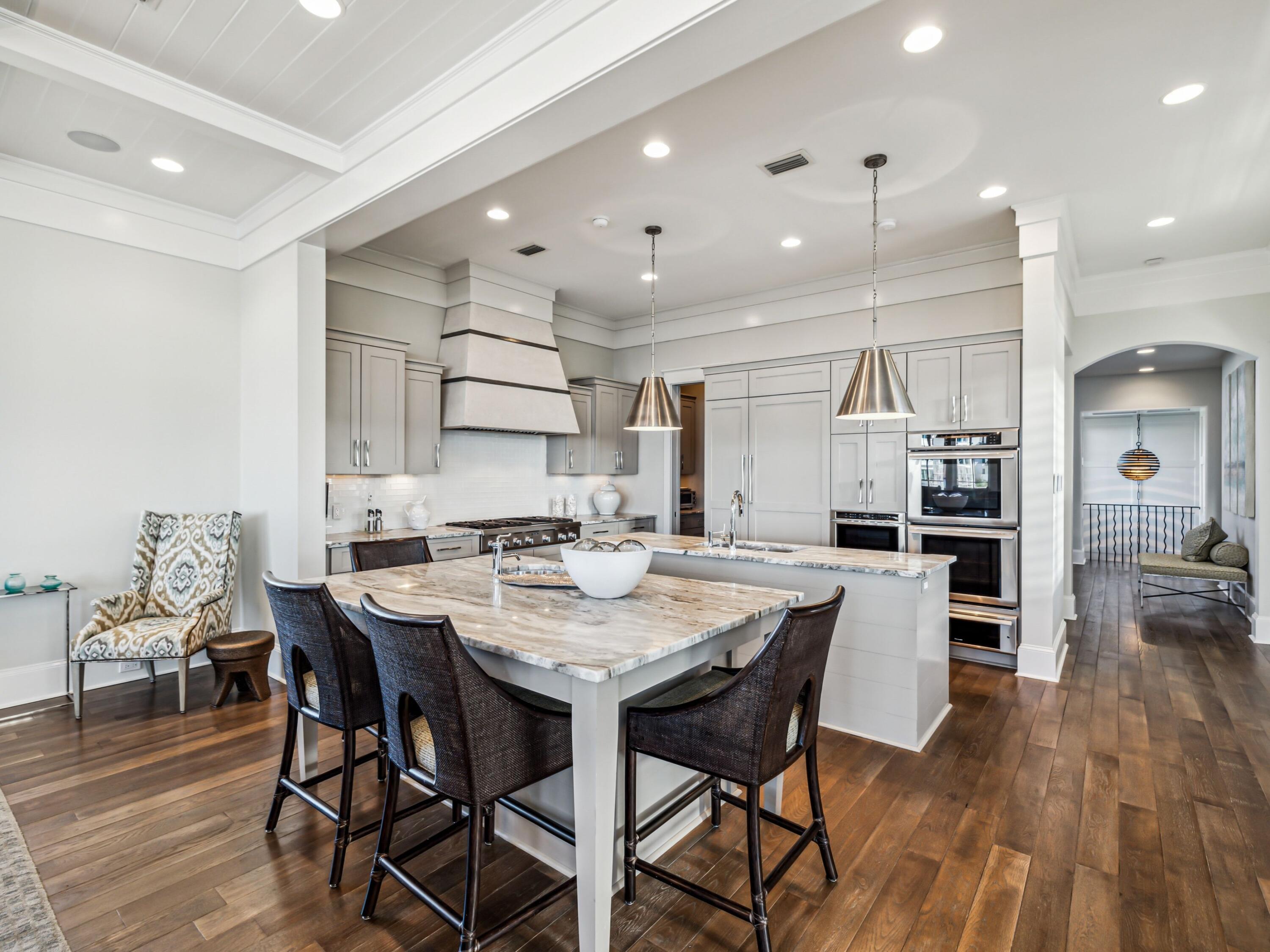 RETREAT THE - Residential