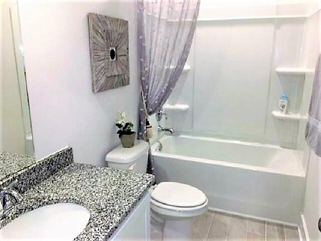 HILLWOOD ESTATES - Residential