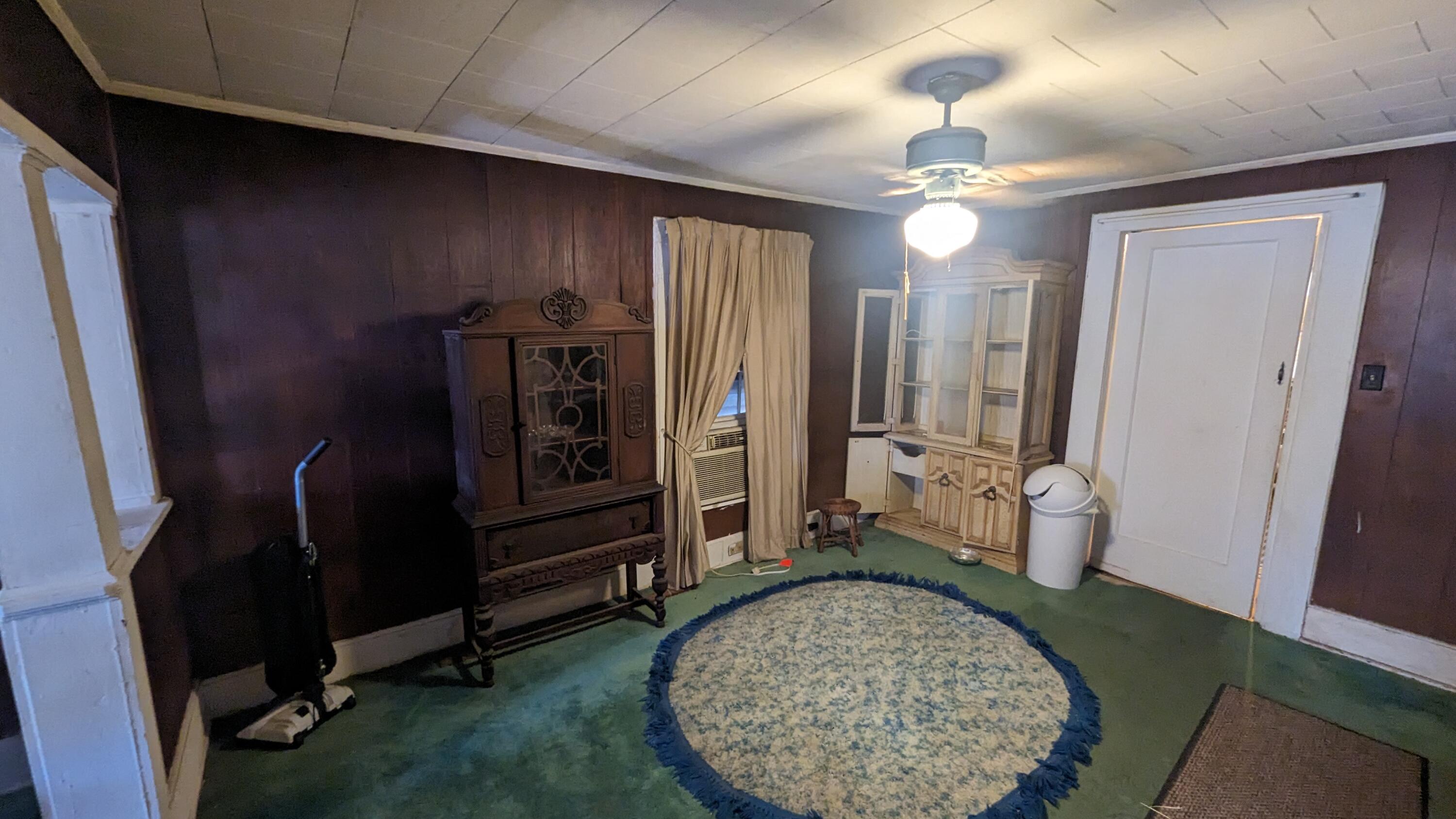 NO RECORDED SUBDIVISION - Residential