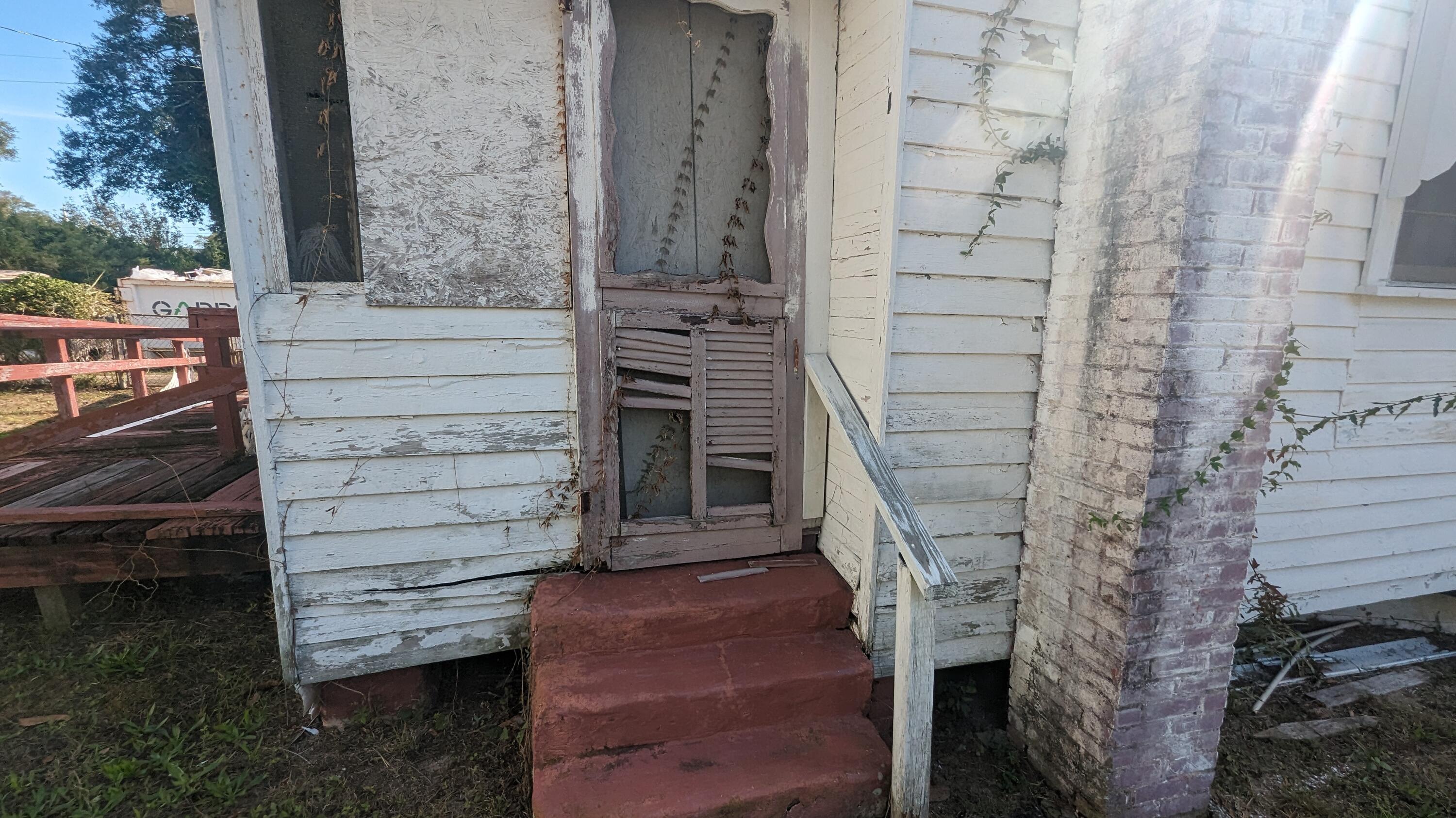 NO RECORDED SUBDIVISION - Residential