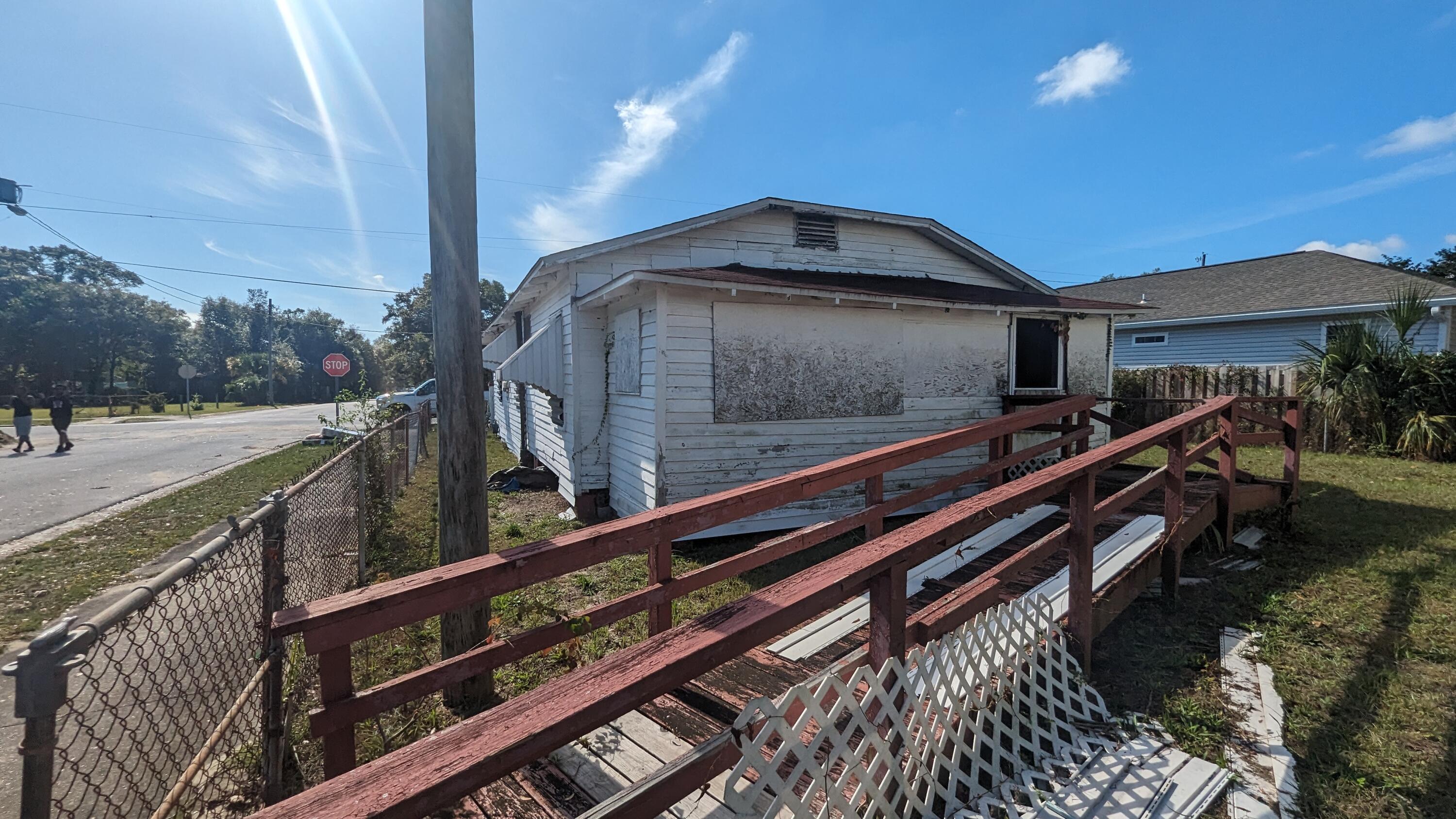 NO RECORDED SUBDIVISION - Residential