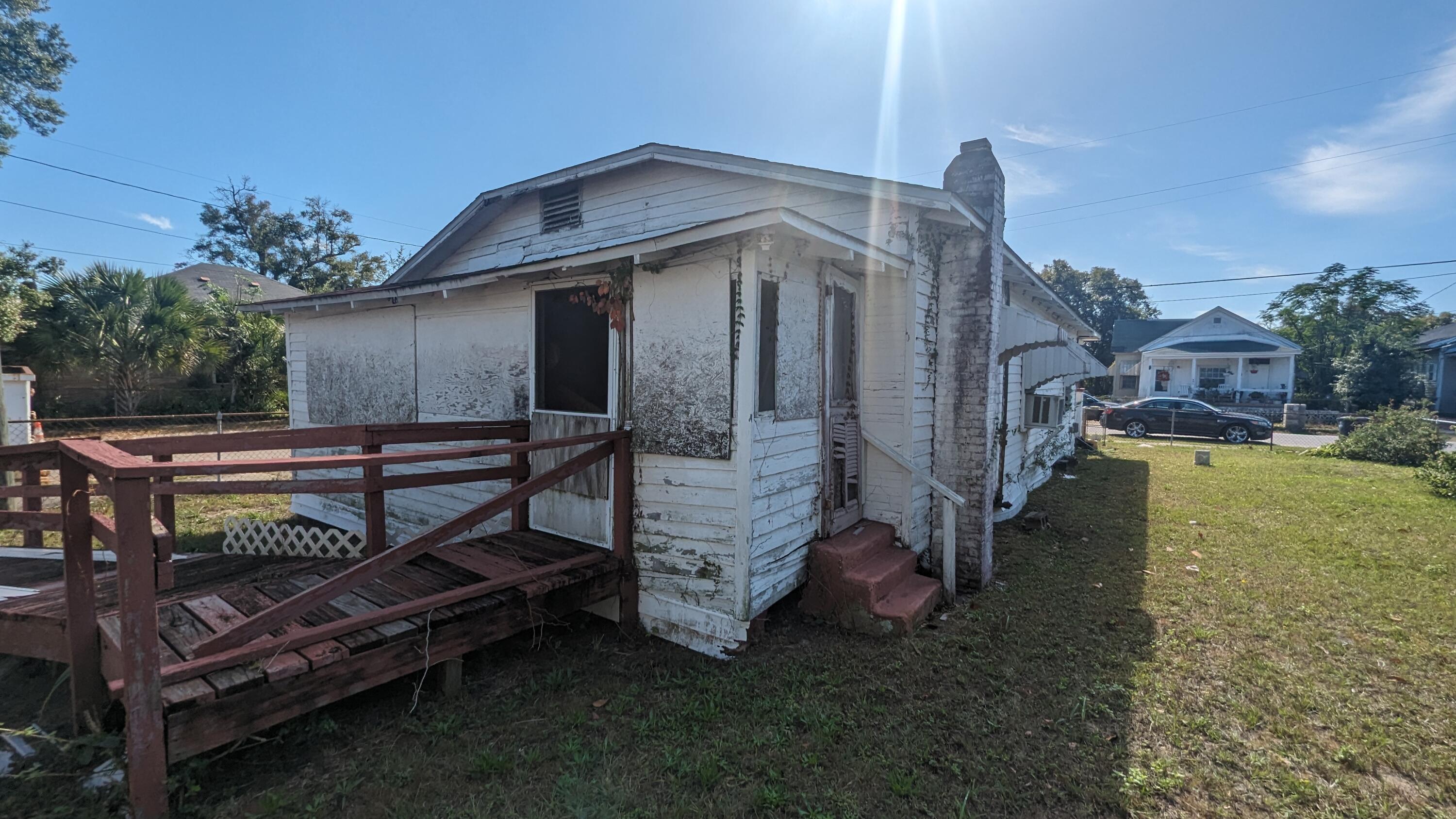 NO RECORDED SUBDIVISION - Residential