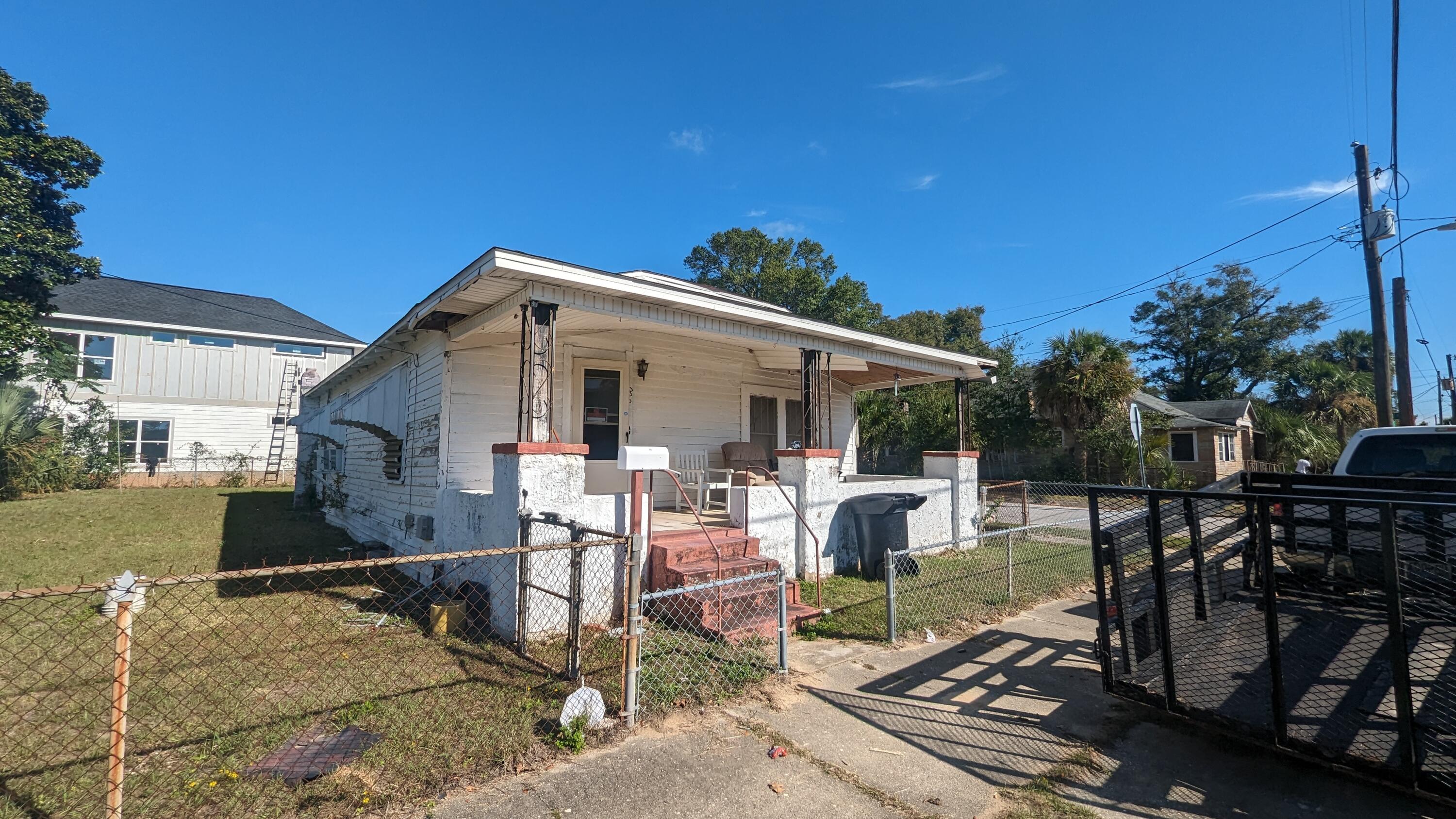 NO RECORDED SUBDIVISION - Residential