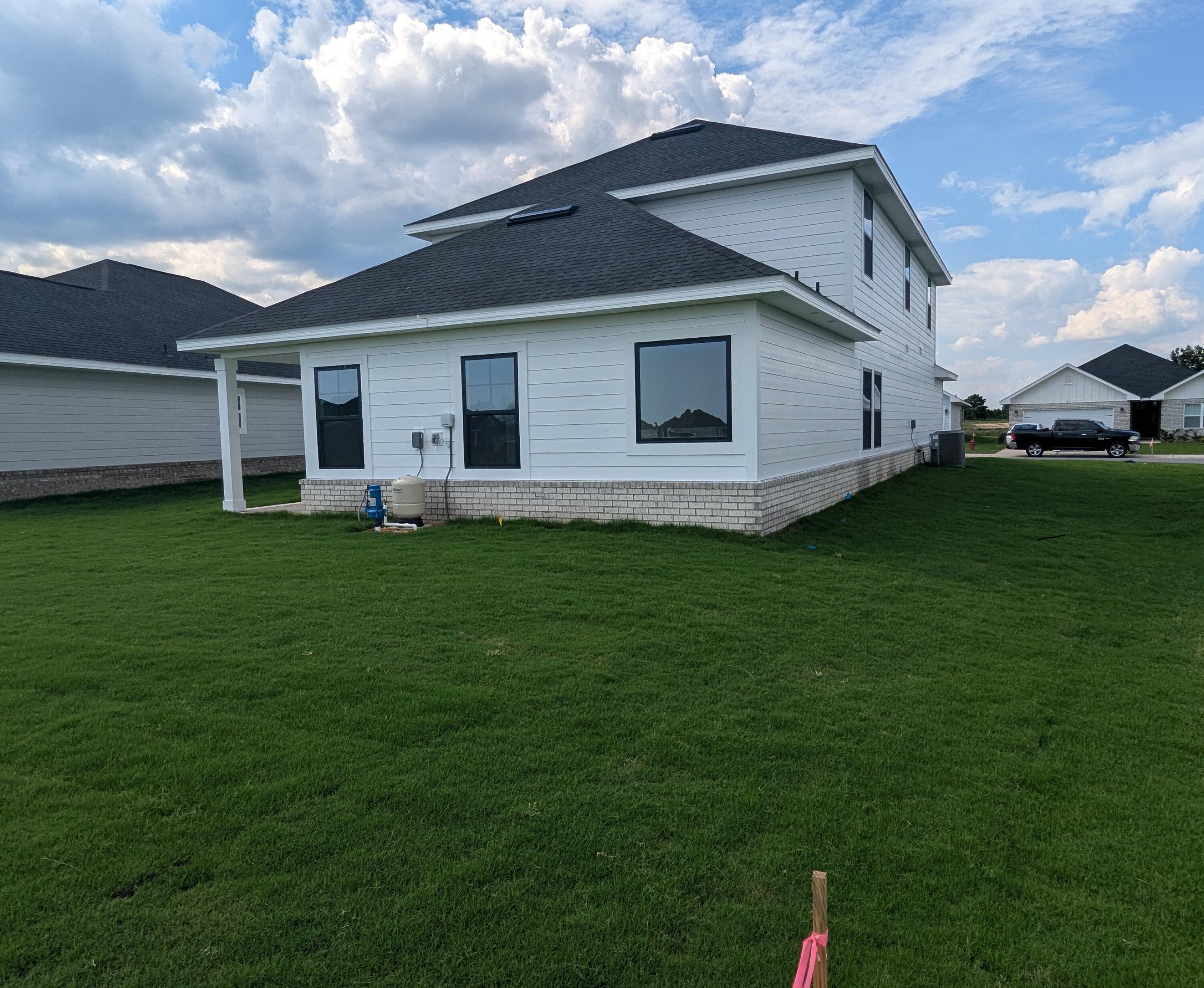 THE BLUFFS AT LAFAYETTE - Residential
