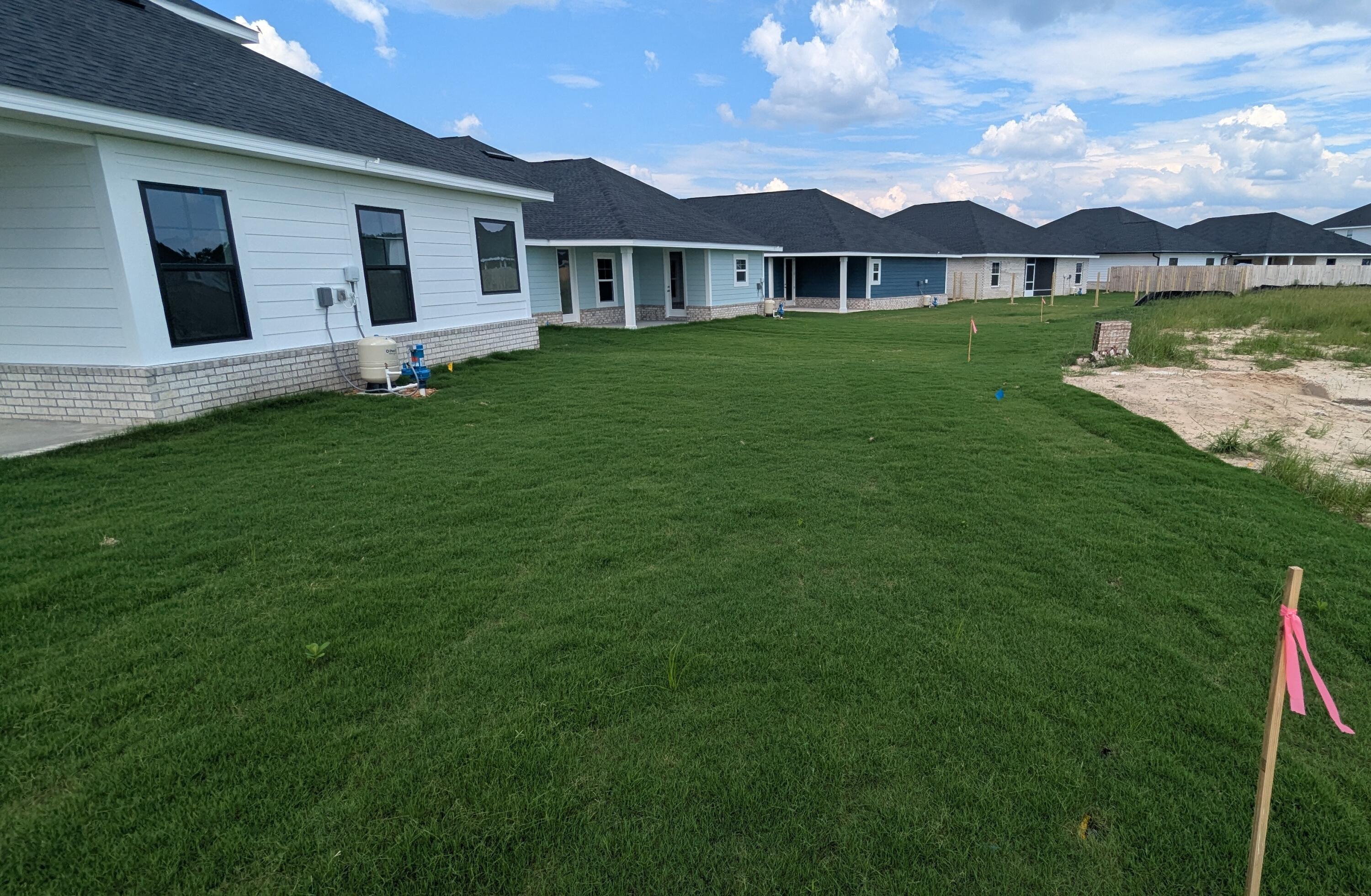 THE BLUFFS AT LAFAYETTE - Residential