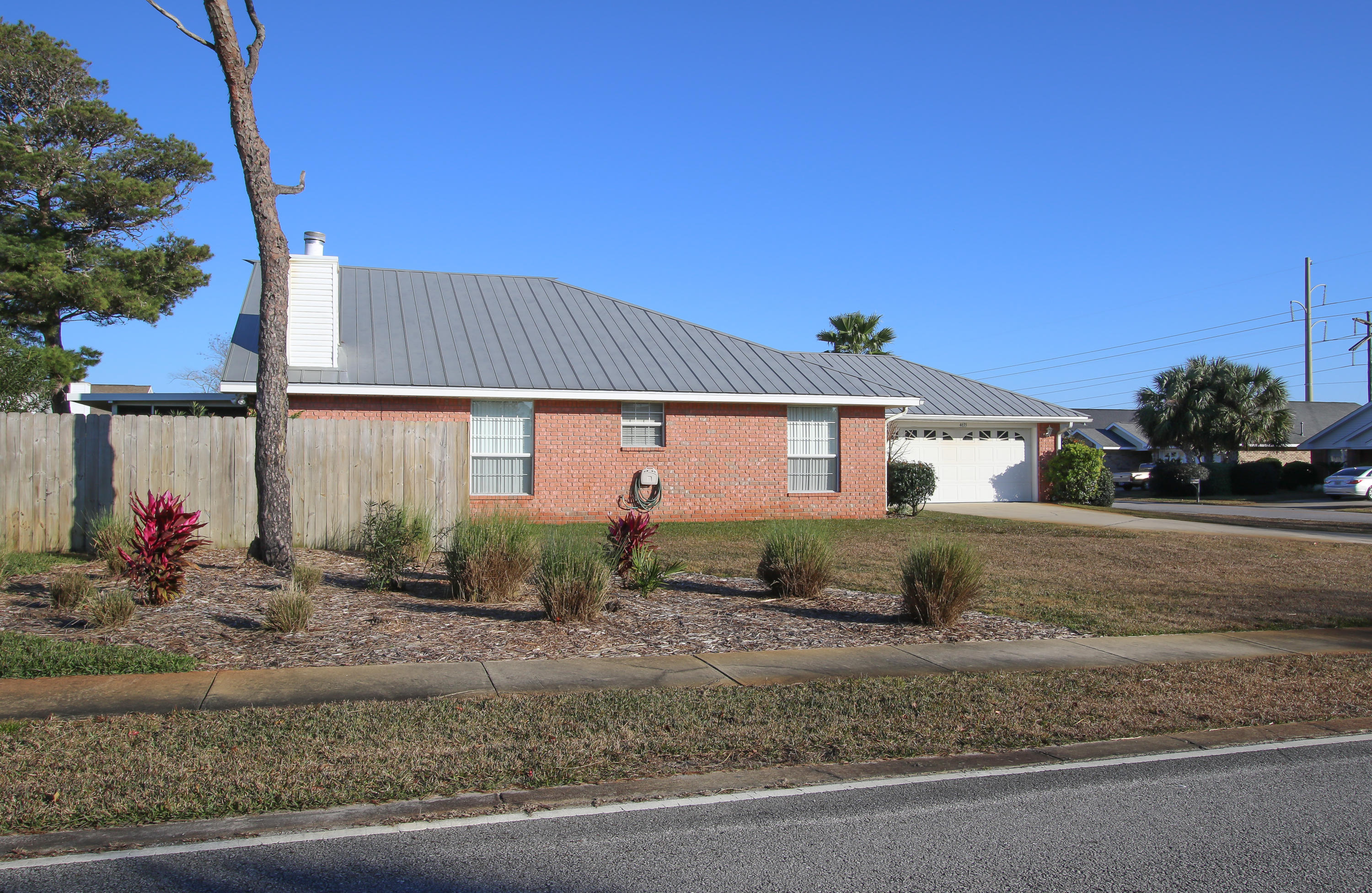 SUNSAIL S/D - Residential