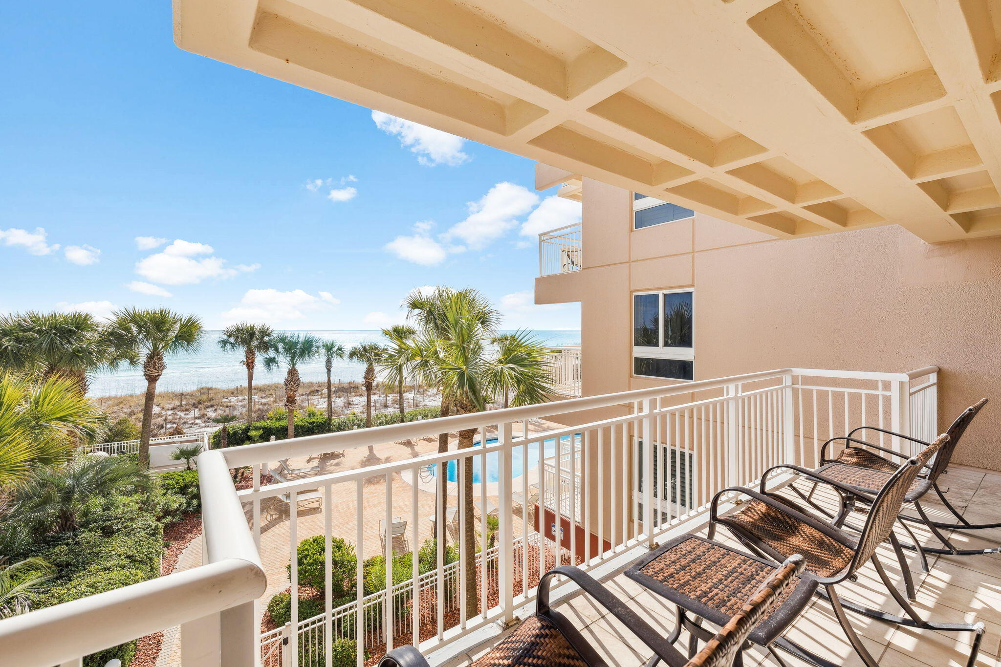 DESTIN TOWERS CONDO - Residential