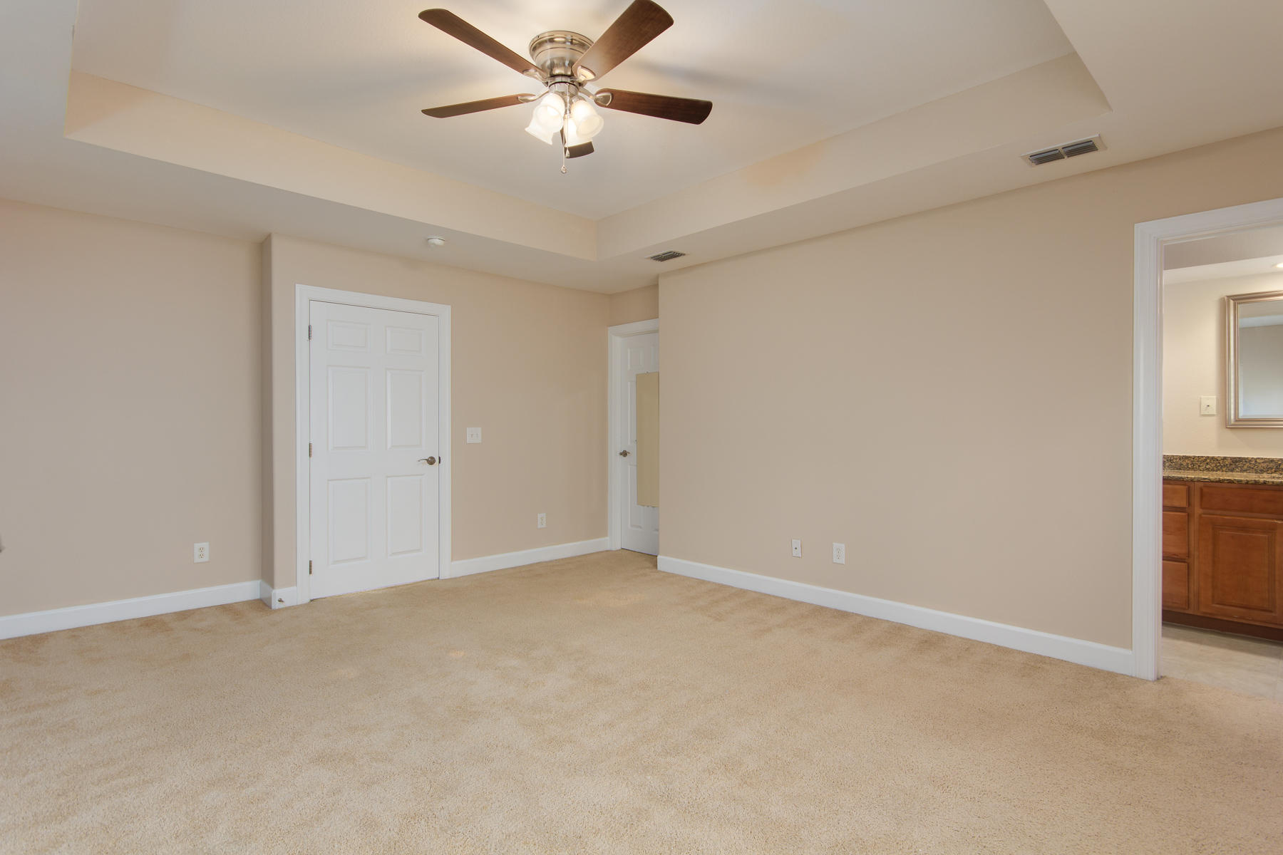 EAGLE BAY - Residential