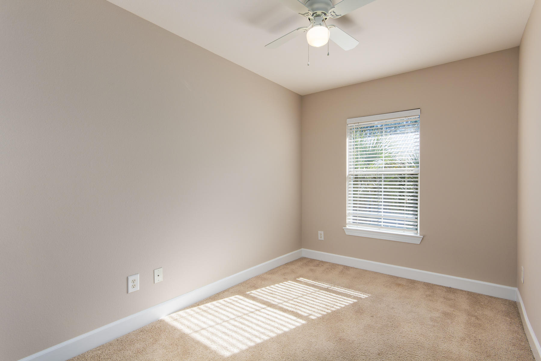 EAGLE BAY - Residential