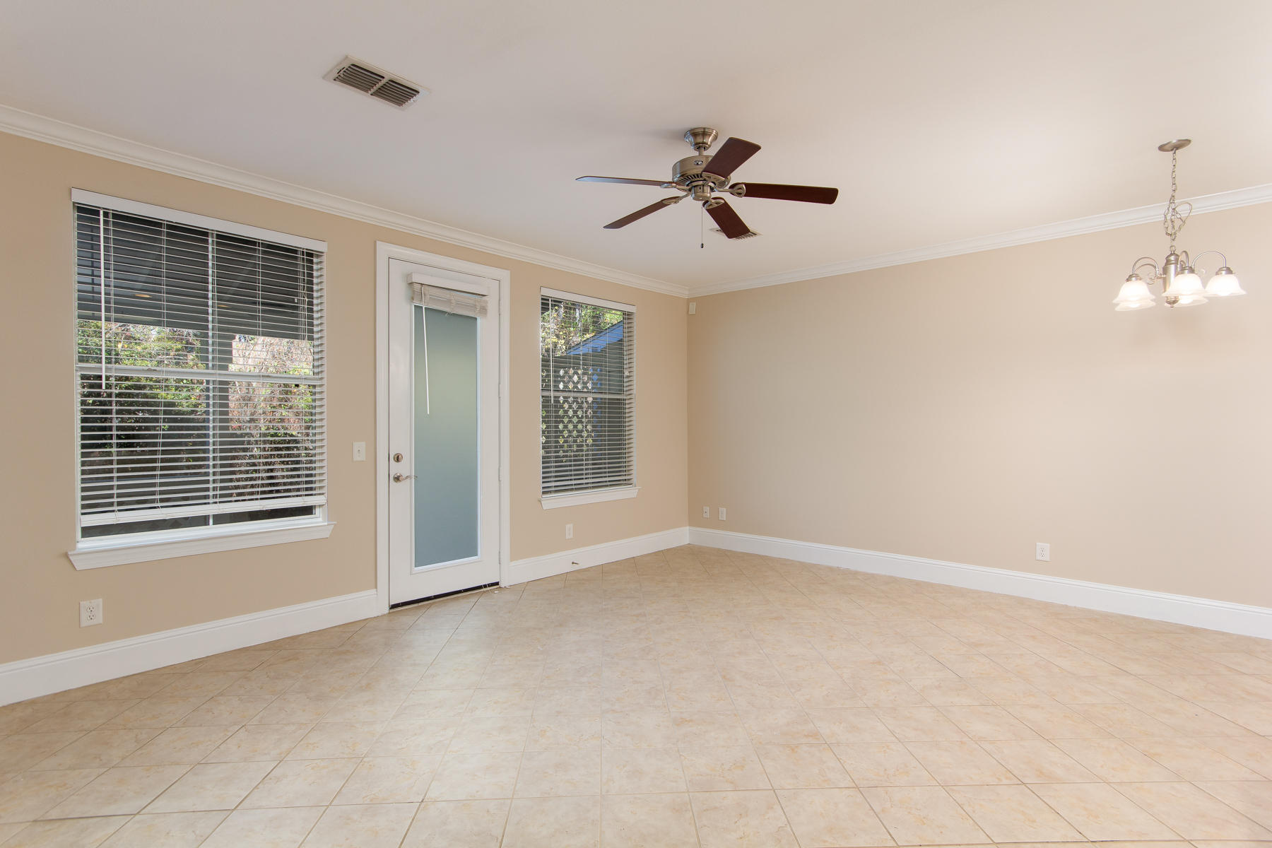 EAGLE BAY - Residential