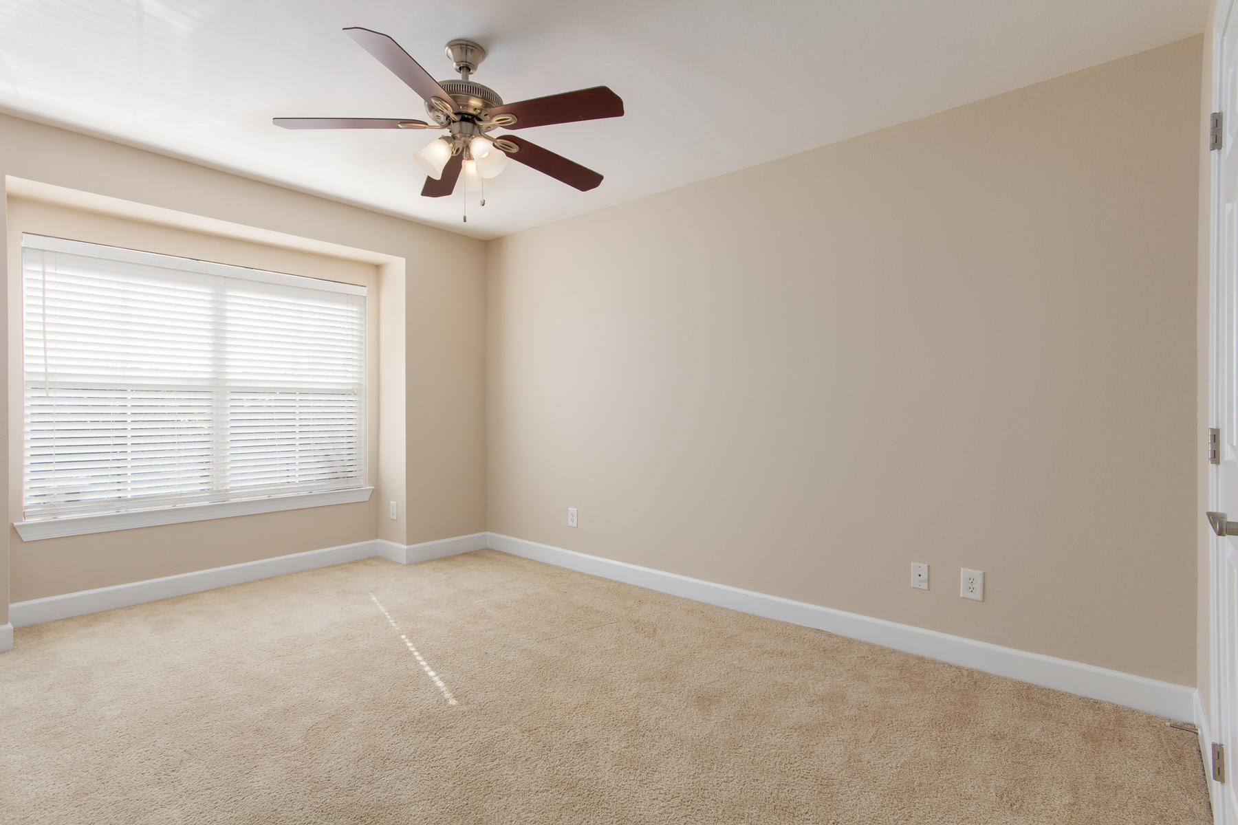 EAGLE BAY - Residential