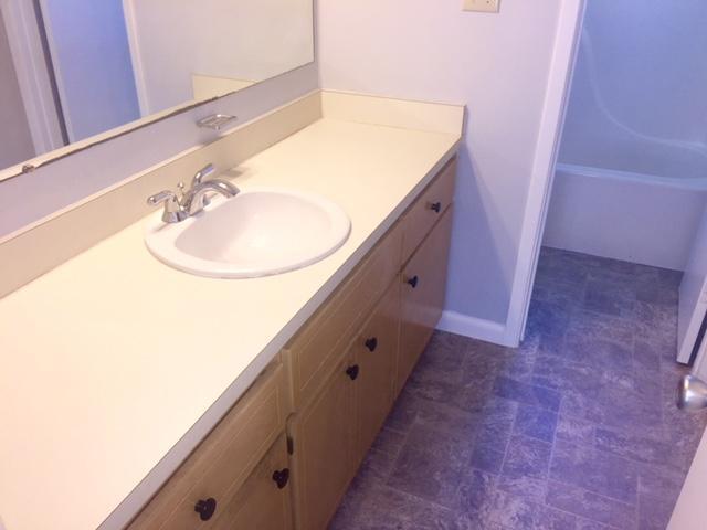 YORKTOWN AT WILLOW BEND - Residential Lease