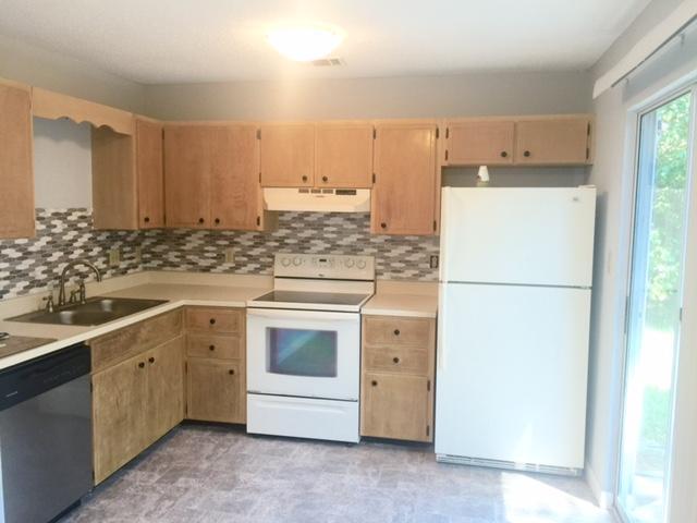 YORKTOWN AT WILLOW BEND - Residential Lease