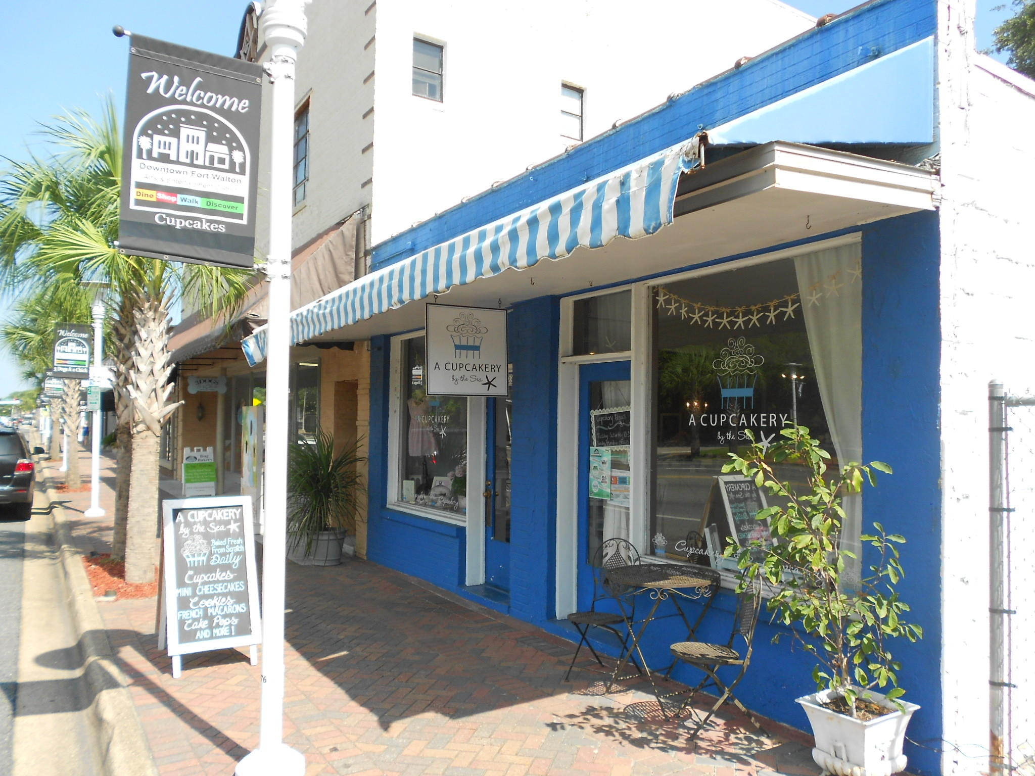 This is a high visibility commercial building located in Downtown Fort Walton Beach right on Highway 98. The business itself is not for sale. Traffic is heavy as people are traveling to and from Destin. The Downtown Fort Walton Beach community is very active, with hundreds attending the festivals, art walks, farmer's markets, and weekly band and movie nights. This particular building is directly across Hwy 98 from the landmark Indian Temple Mound and across Brooks St from Fort Walton Beach Landing parking lot, making it easily accessible for foot and vehicle traffic. A cute courtyard is in the back, perfect for gatherings and extra space. The parcel is L shaped and has almost twice the frontage on Brooks St as it does on Hwy 98.