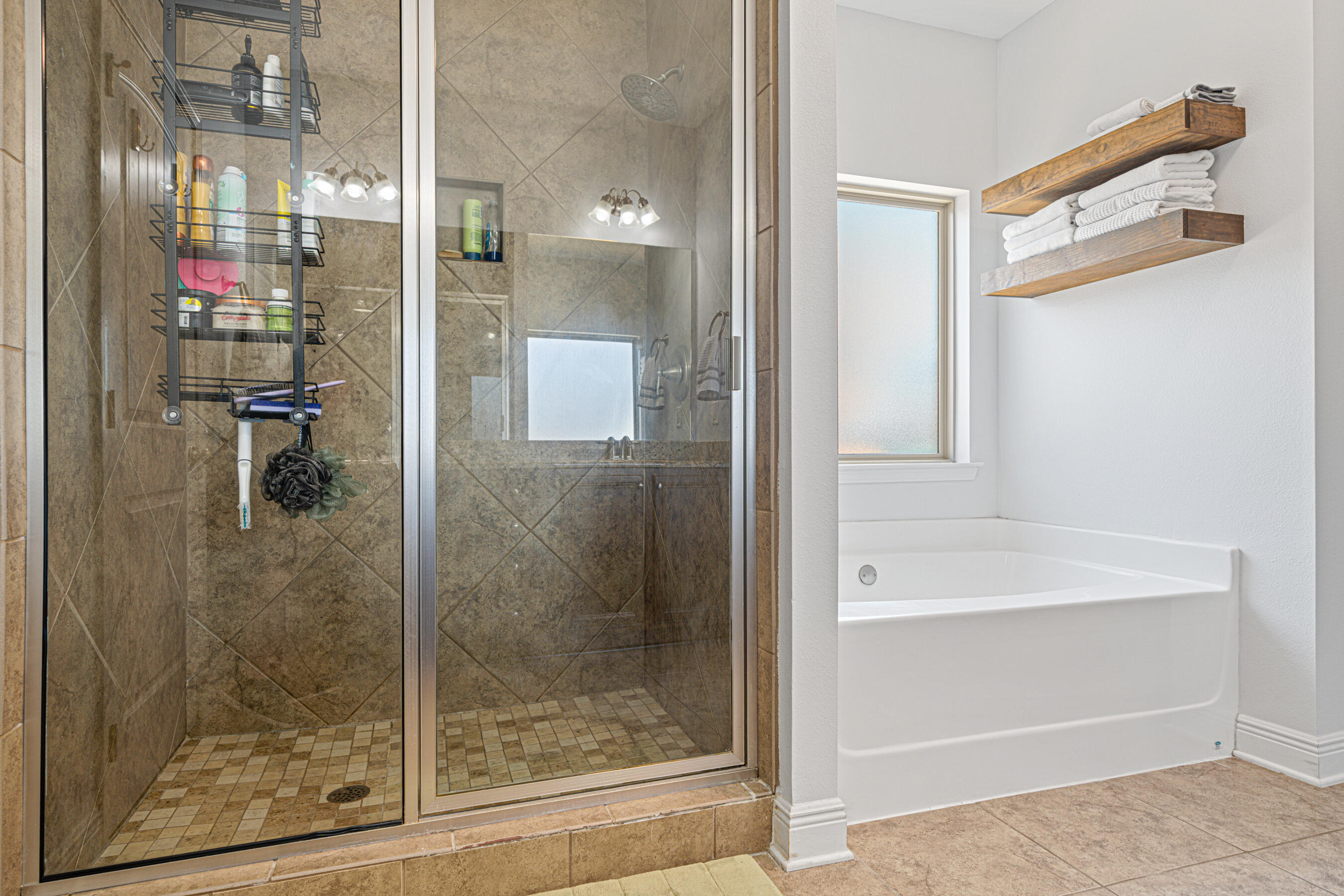 BROWNSTONE MANOR - Residential