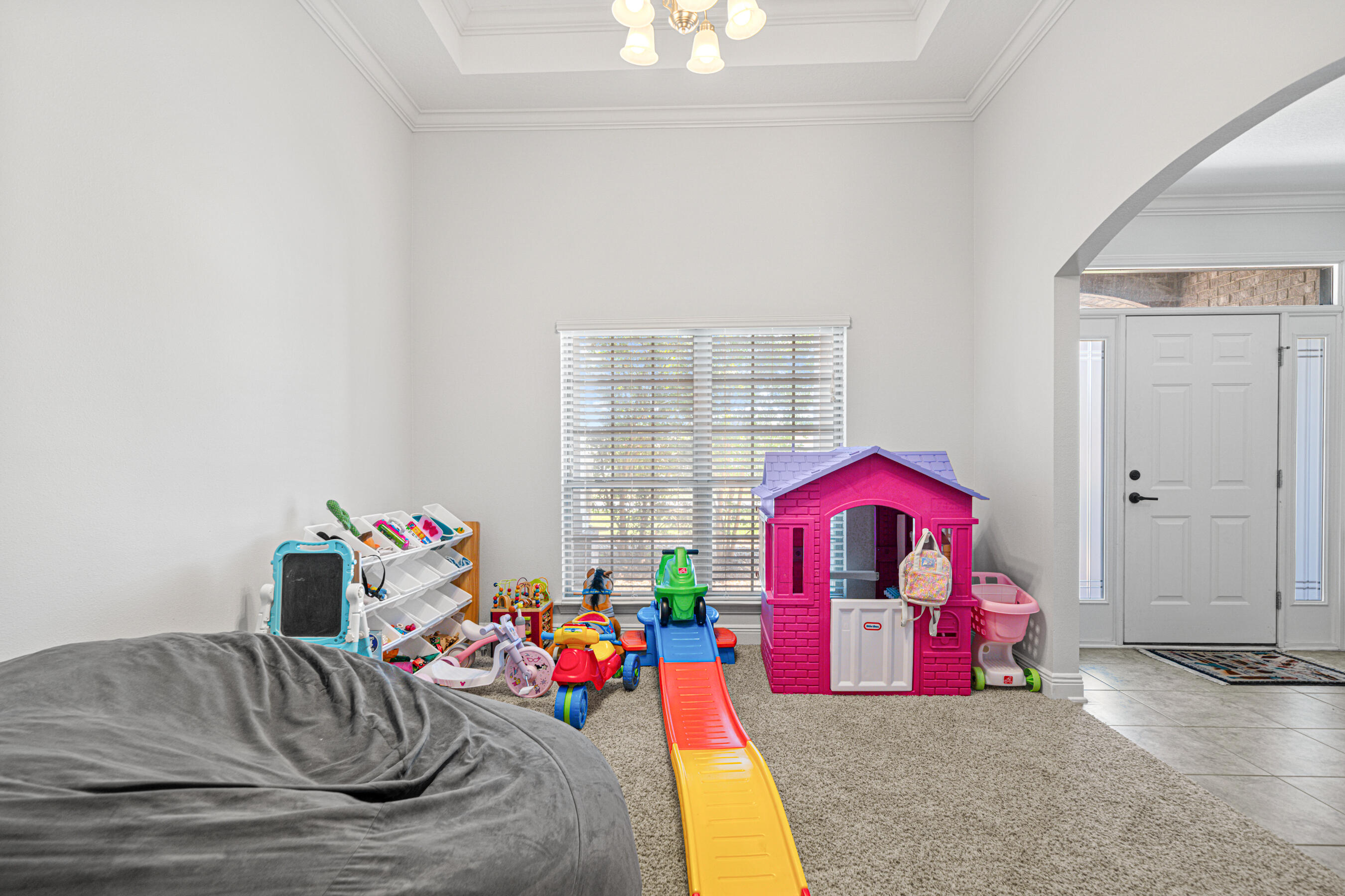 BROWNSTONE MANOR - Residential