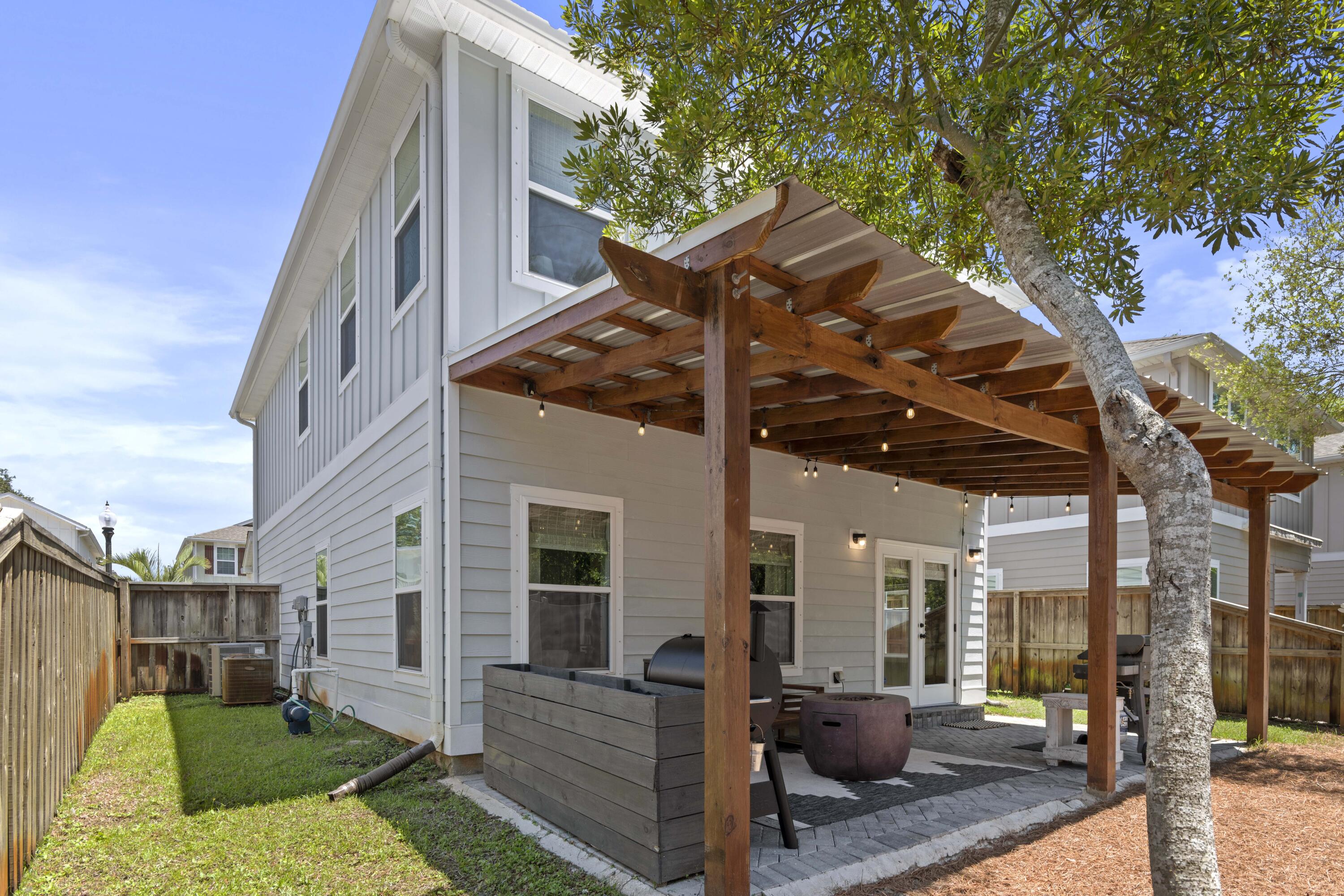 PLANTATION AT SANTA ROSA - Residential