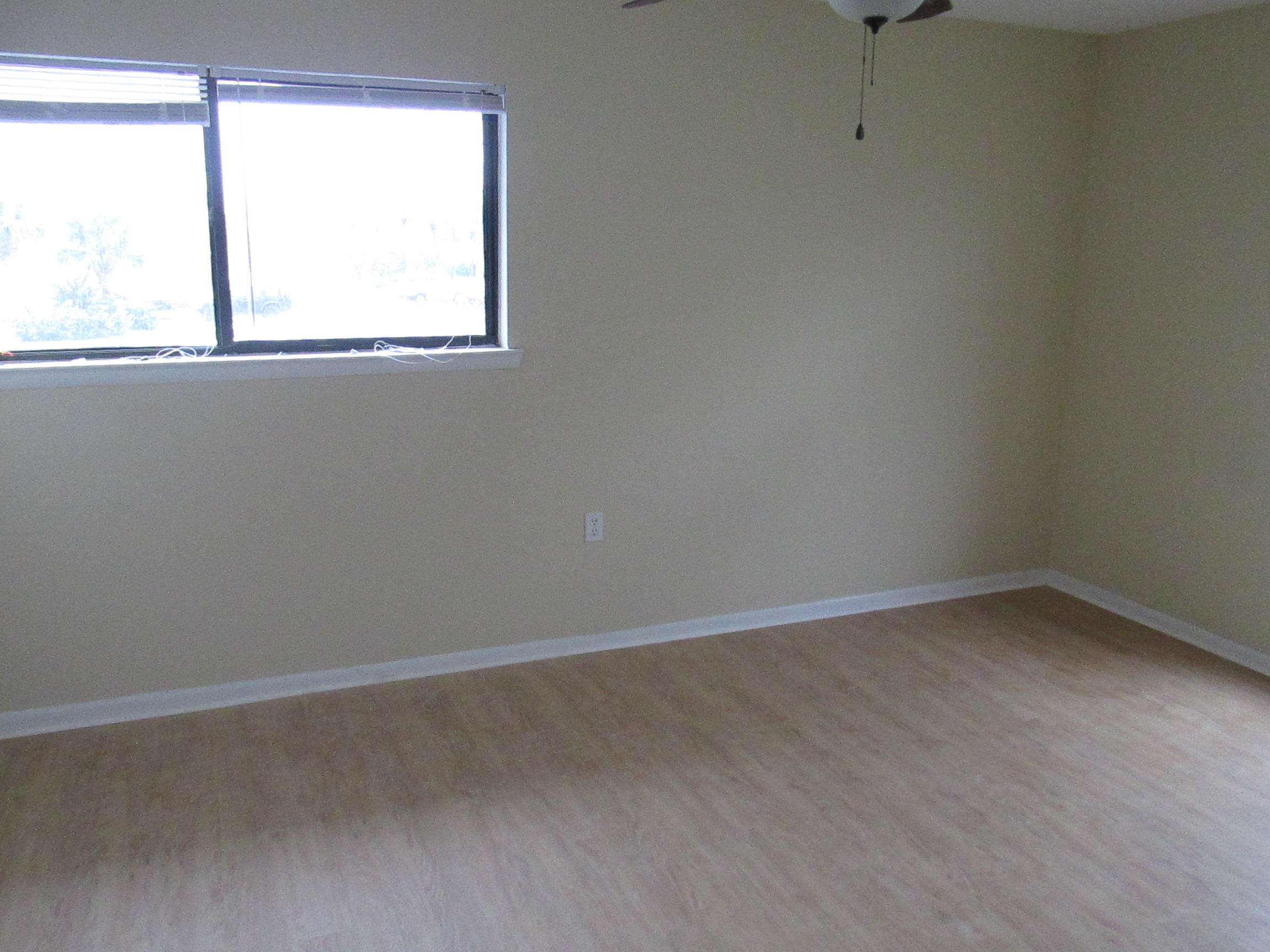 SUMMERHOUSE T/H - Residential Lease