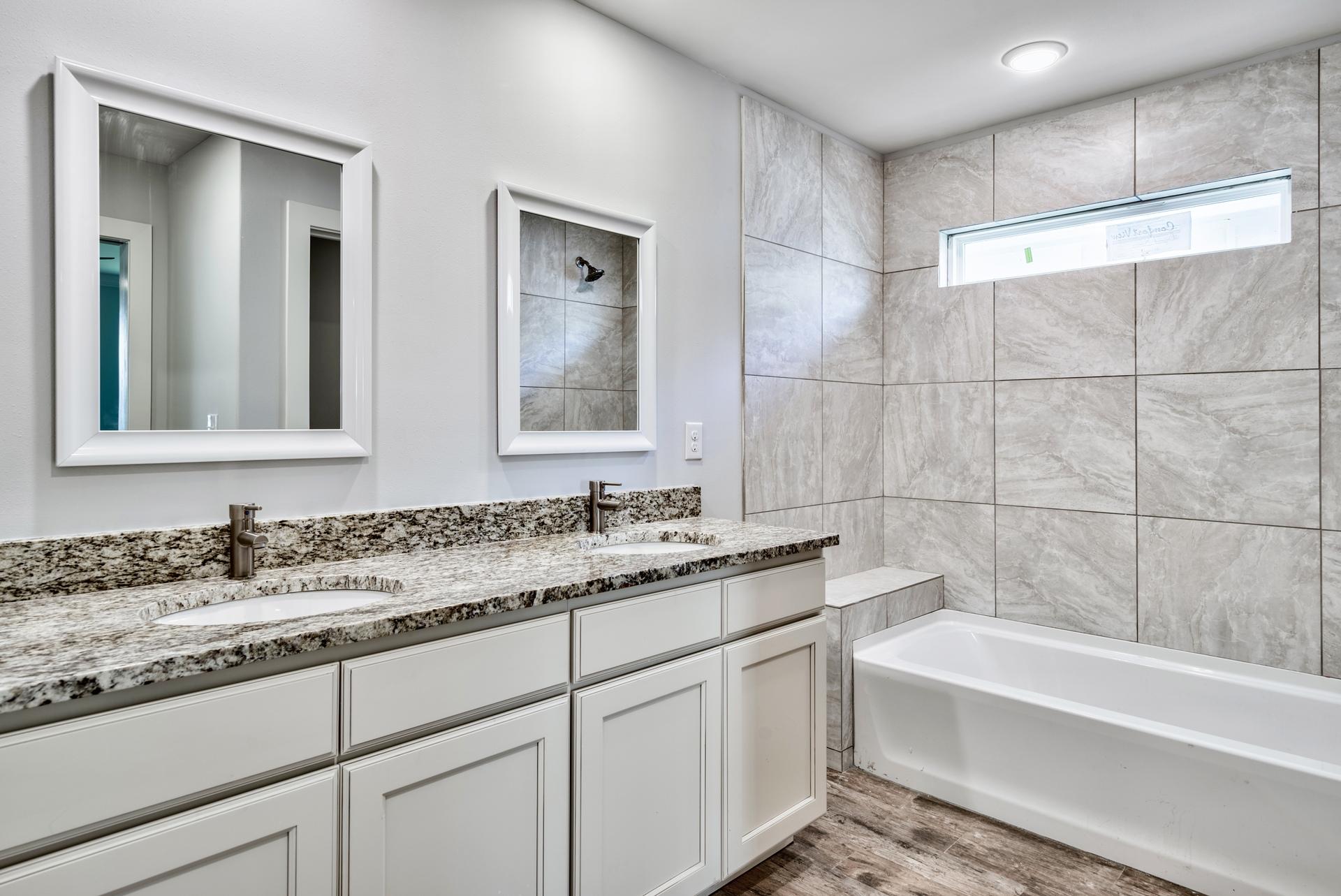 CRESCENT SHORES - Residential