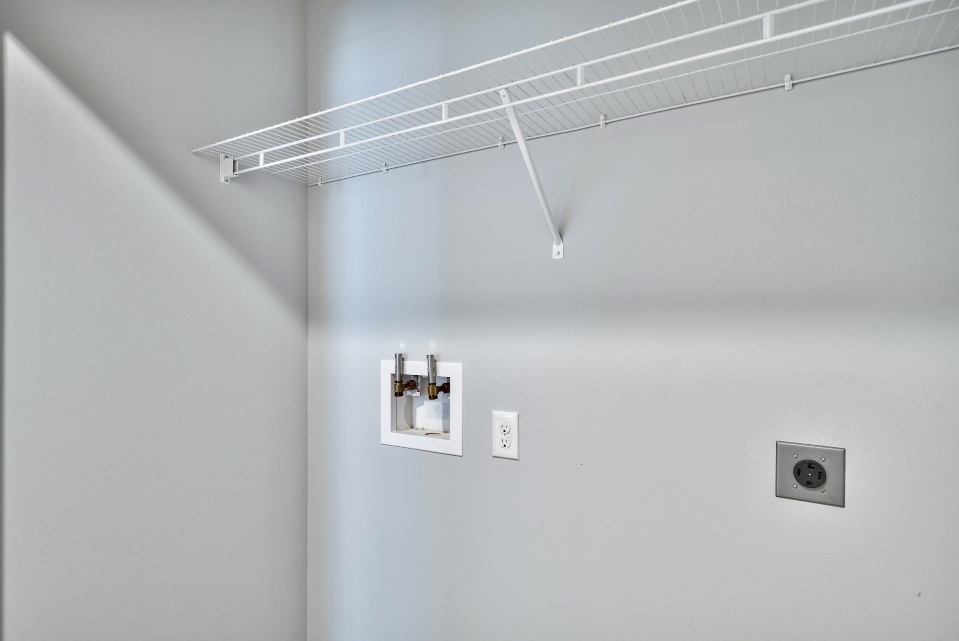 CRESCENT SHORES - Residential