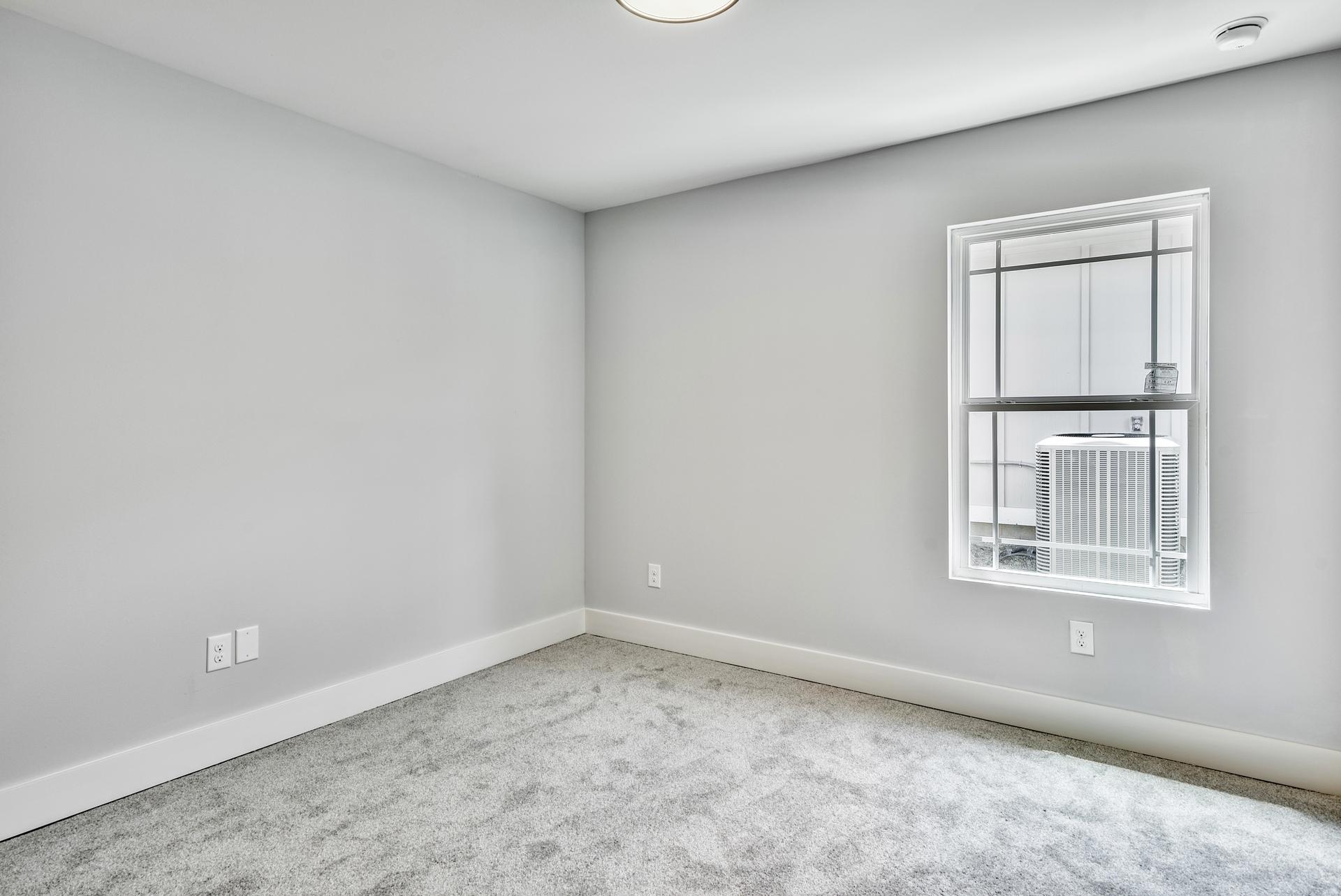 CRESCENT SHORES - Residential