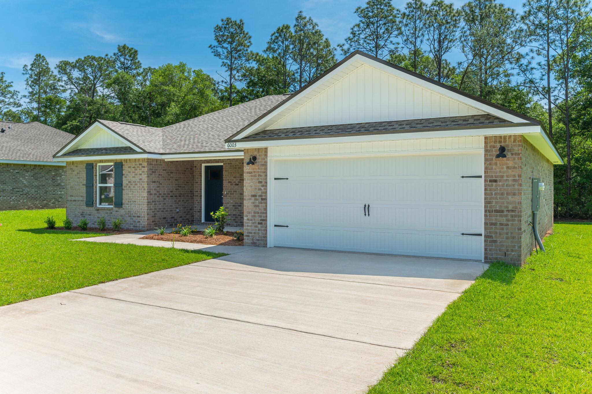 OAK HOLLOW - Residential