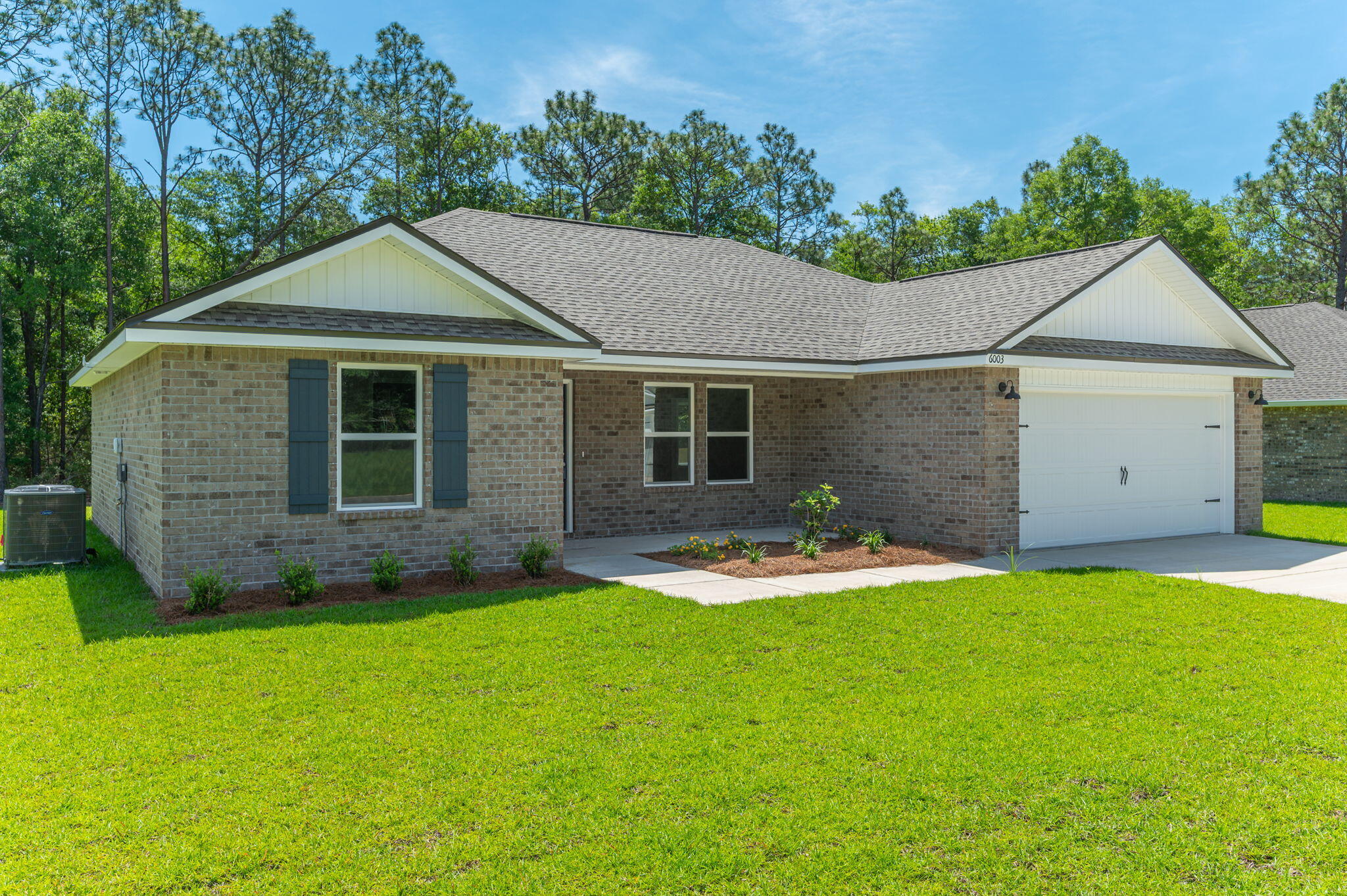 OAK HOLLOW - Residential