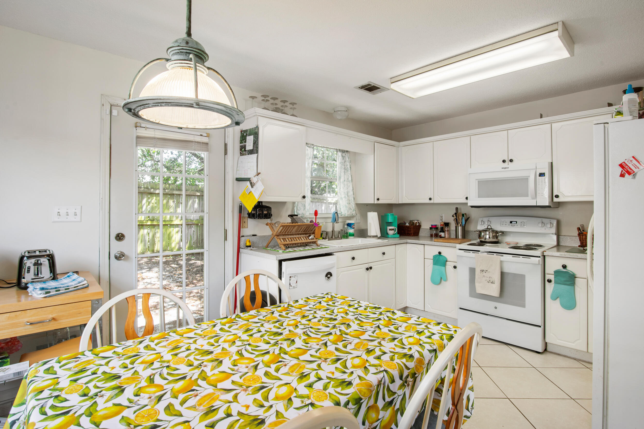 COVENTRY CORNERS - Residential