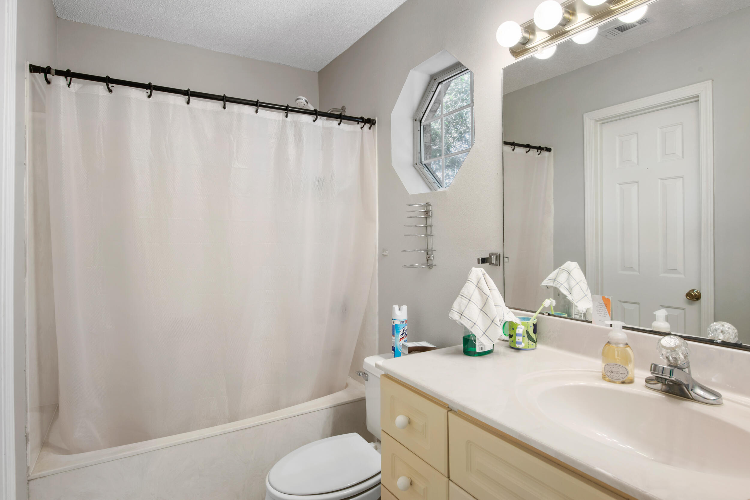 COVENTRY CORNERS - Residential