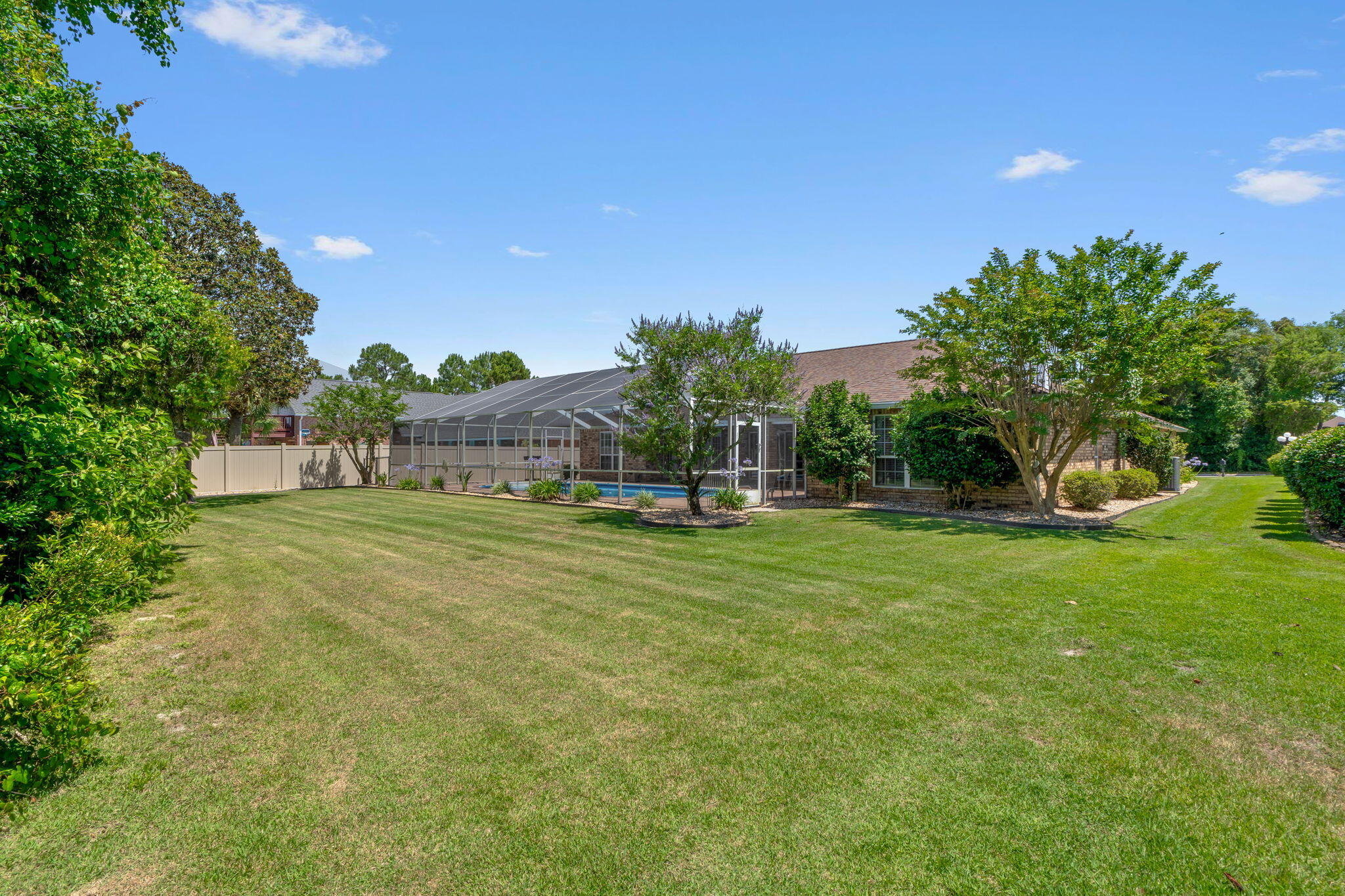 CREEKS EDGE THE - Residential