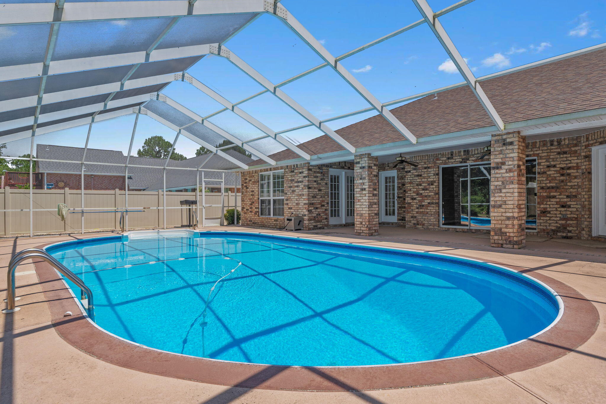 CREEKS EDGE THE - Residential