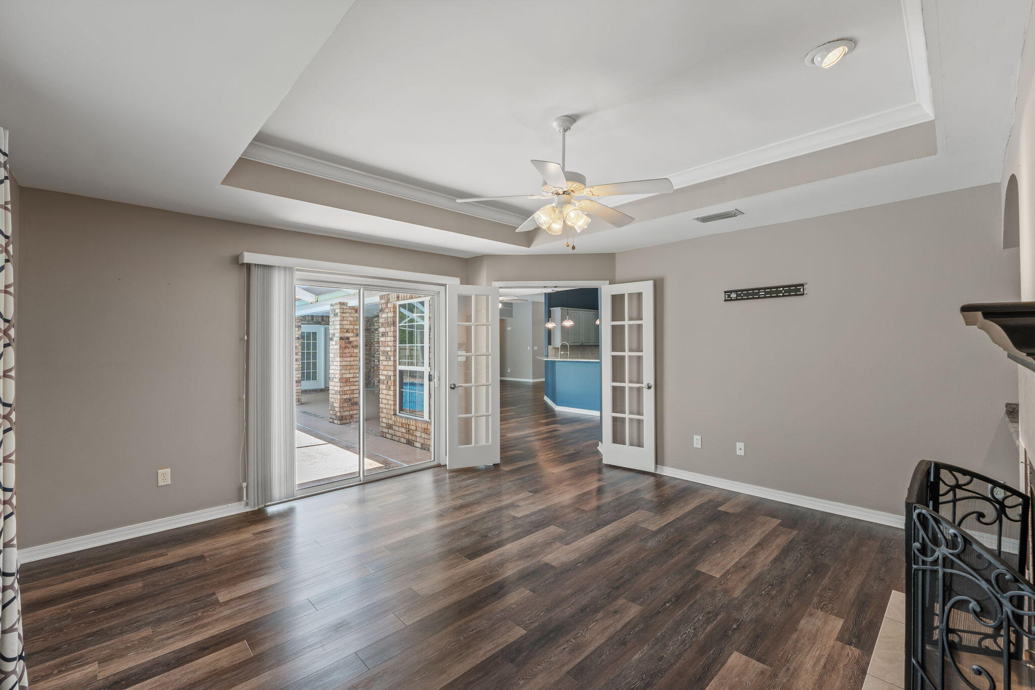 CREEKS EDGE THE - Residential