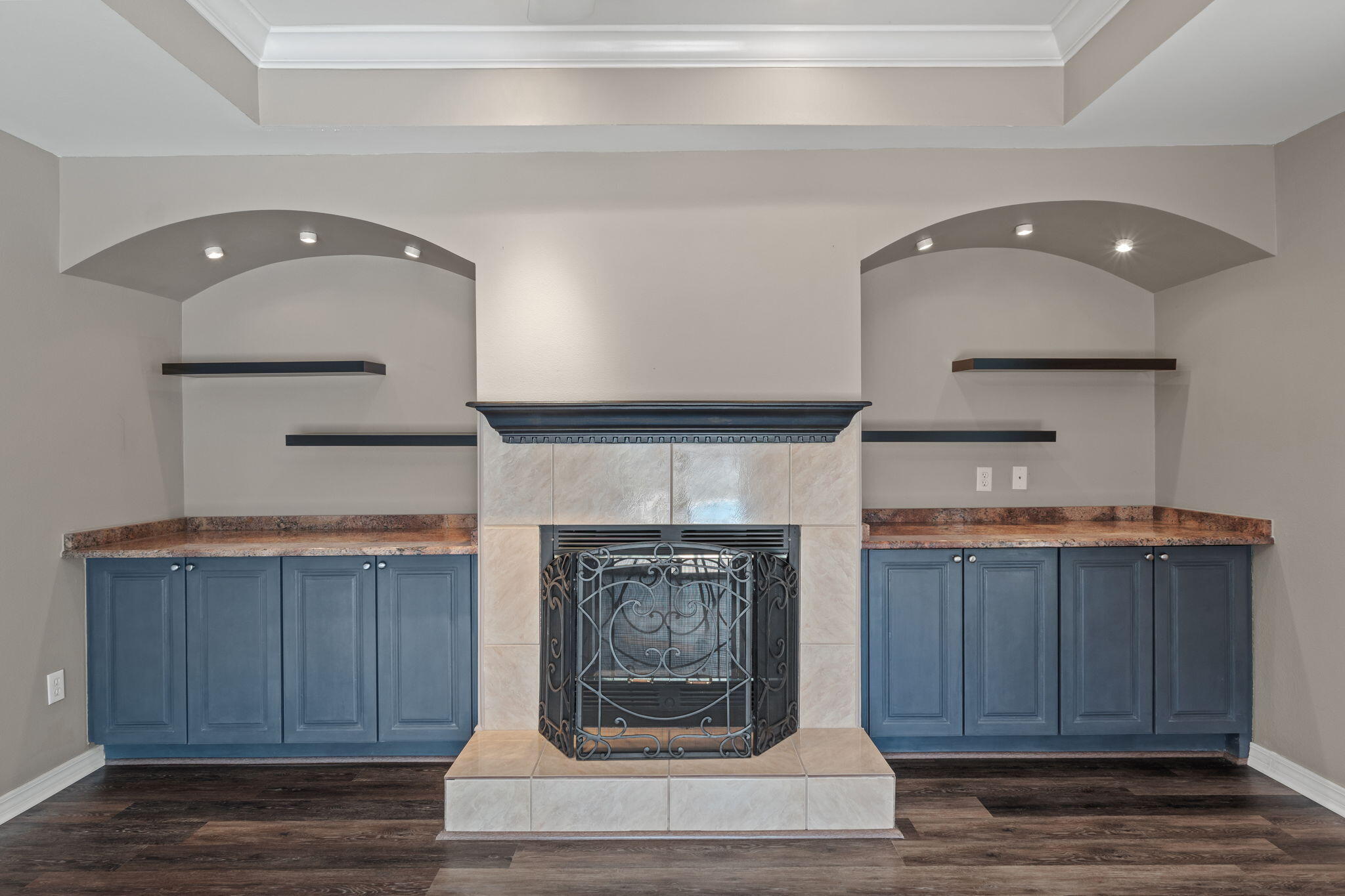 CREEKS EDGE THE - Residential