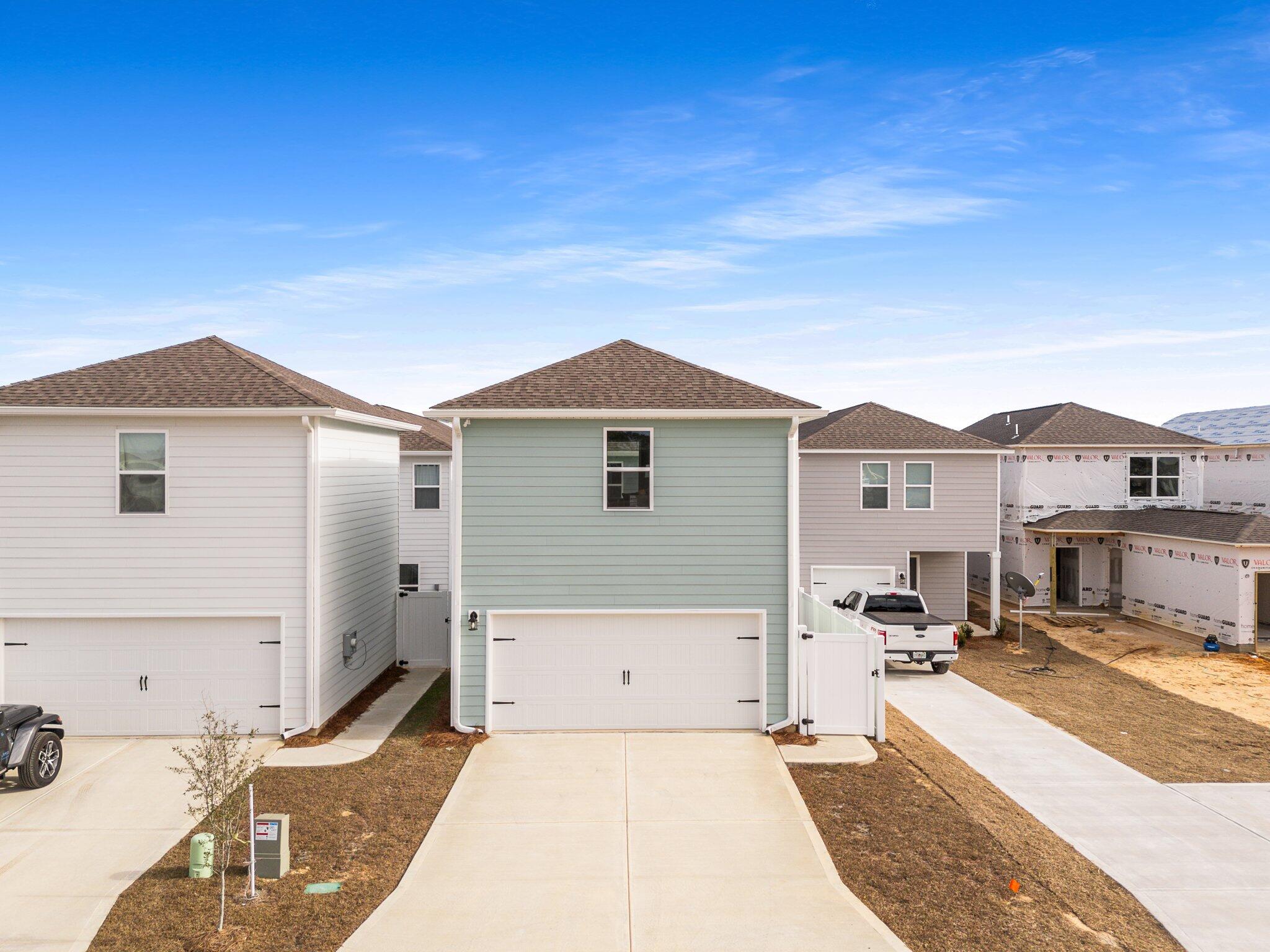 OWL'S HEAD - Residential Lease