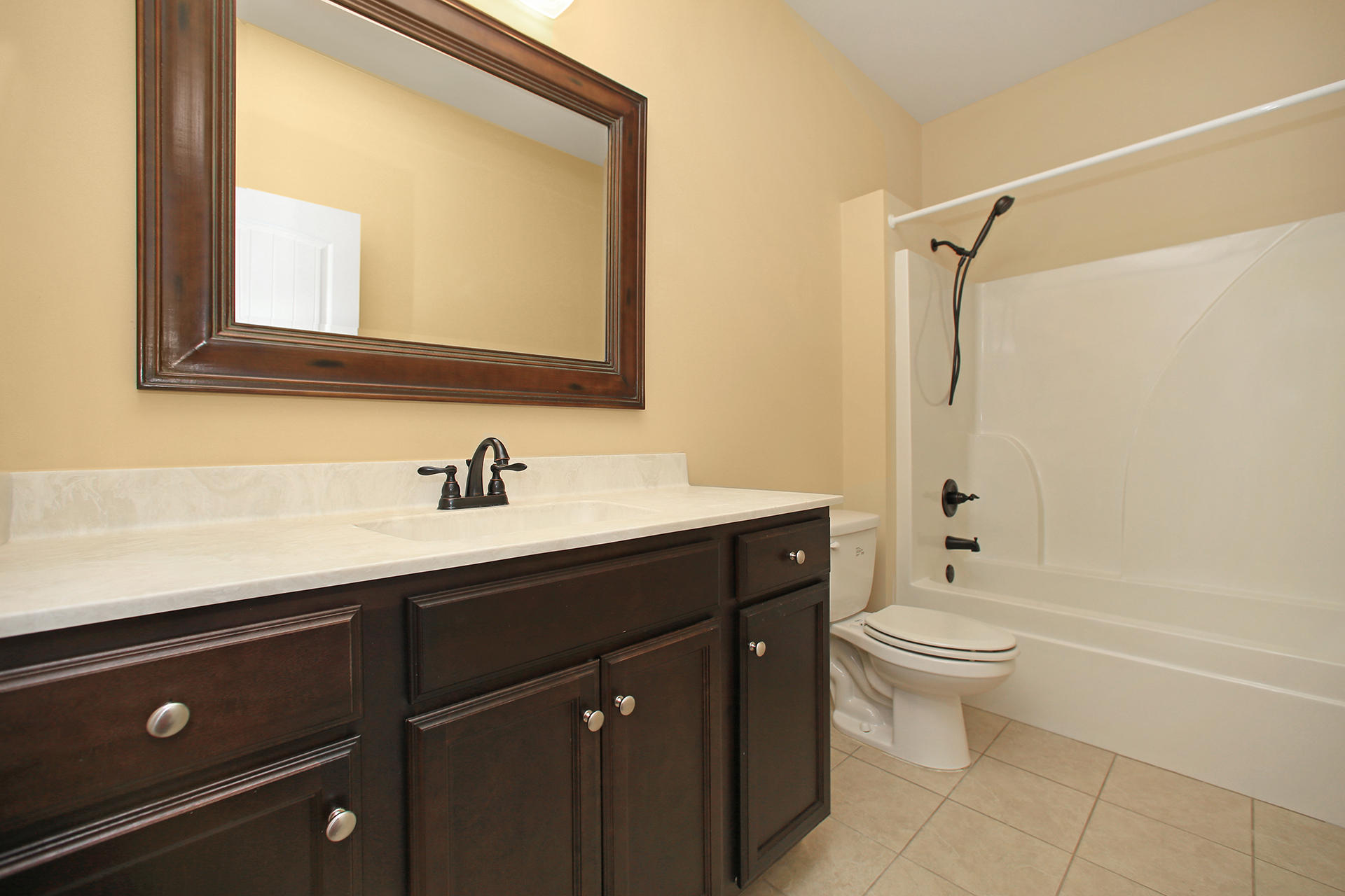 HIDDEN VALLEY - Residential