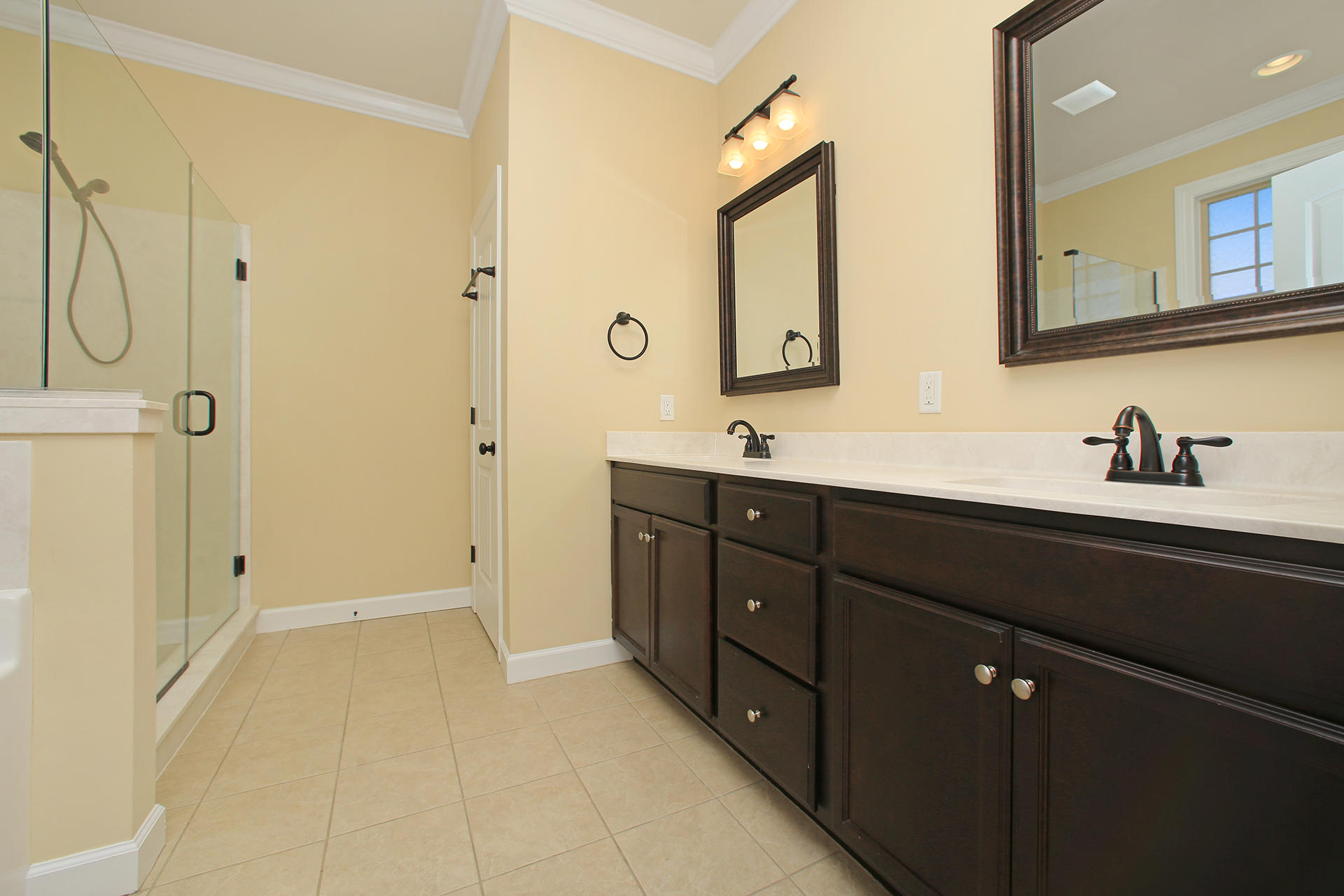 HIDDEN VALLEY - Residential