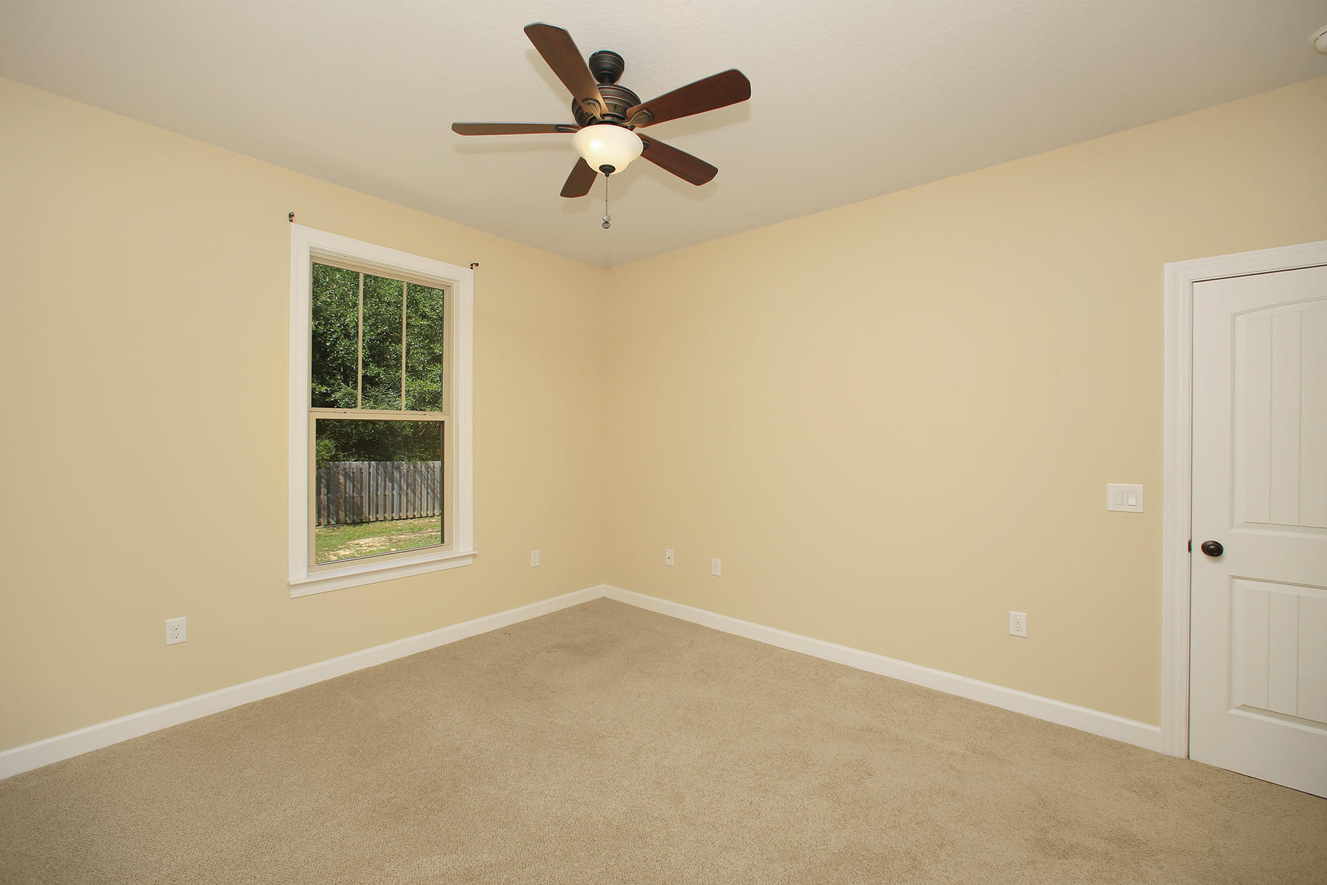 HIDDEN VALLEY - Residential