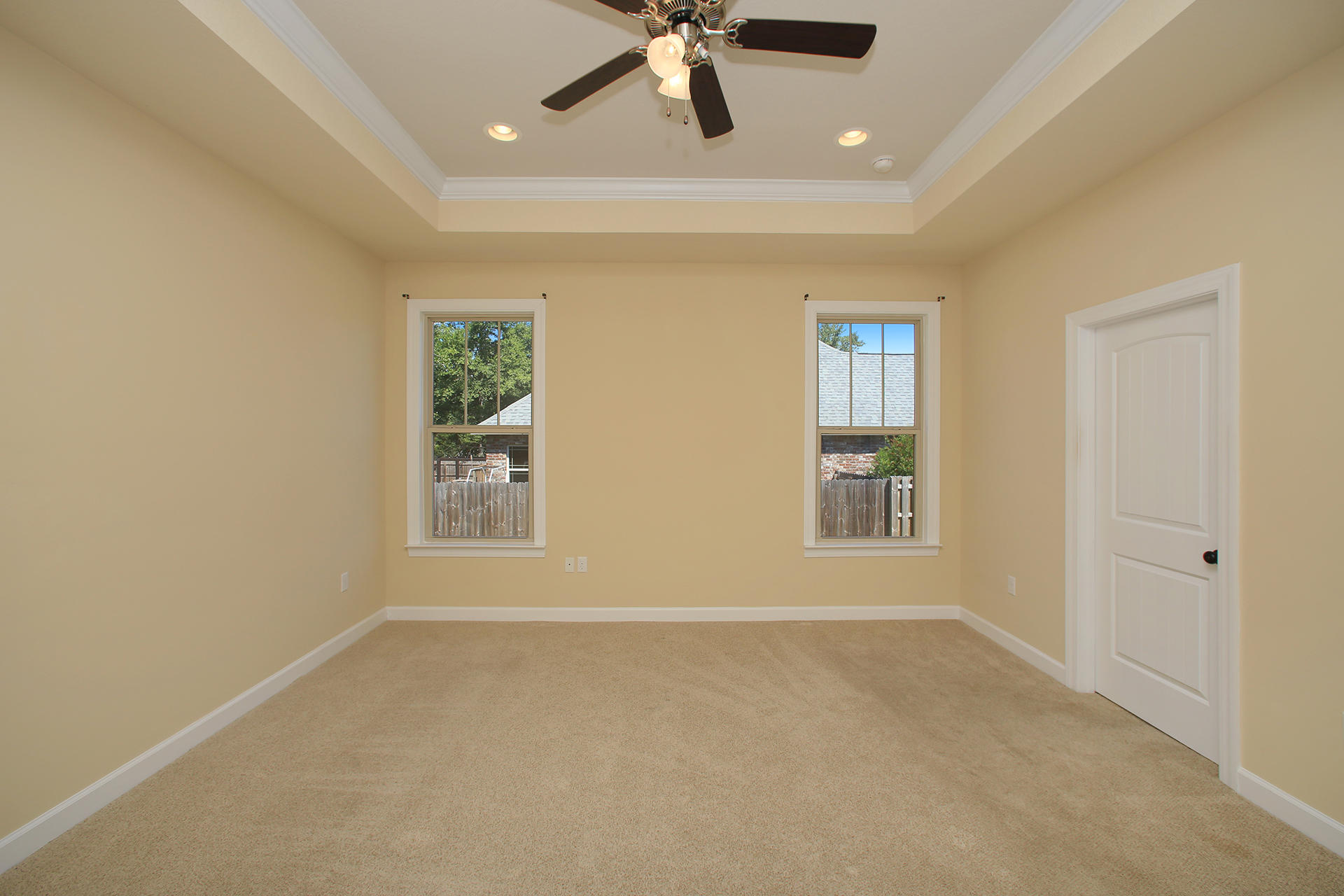 HIDDEN VALLEY - Residential