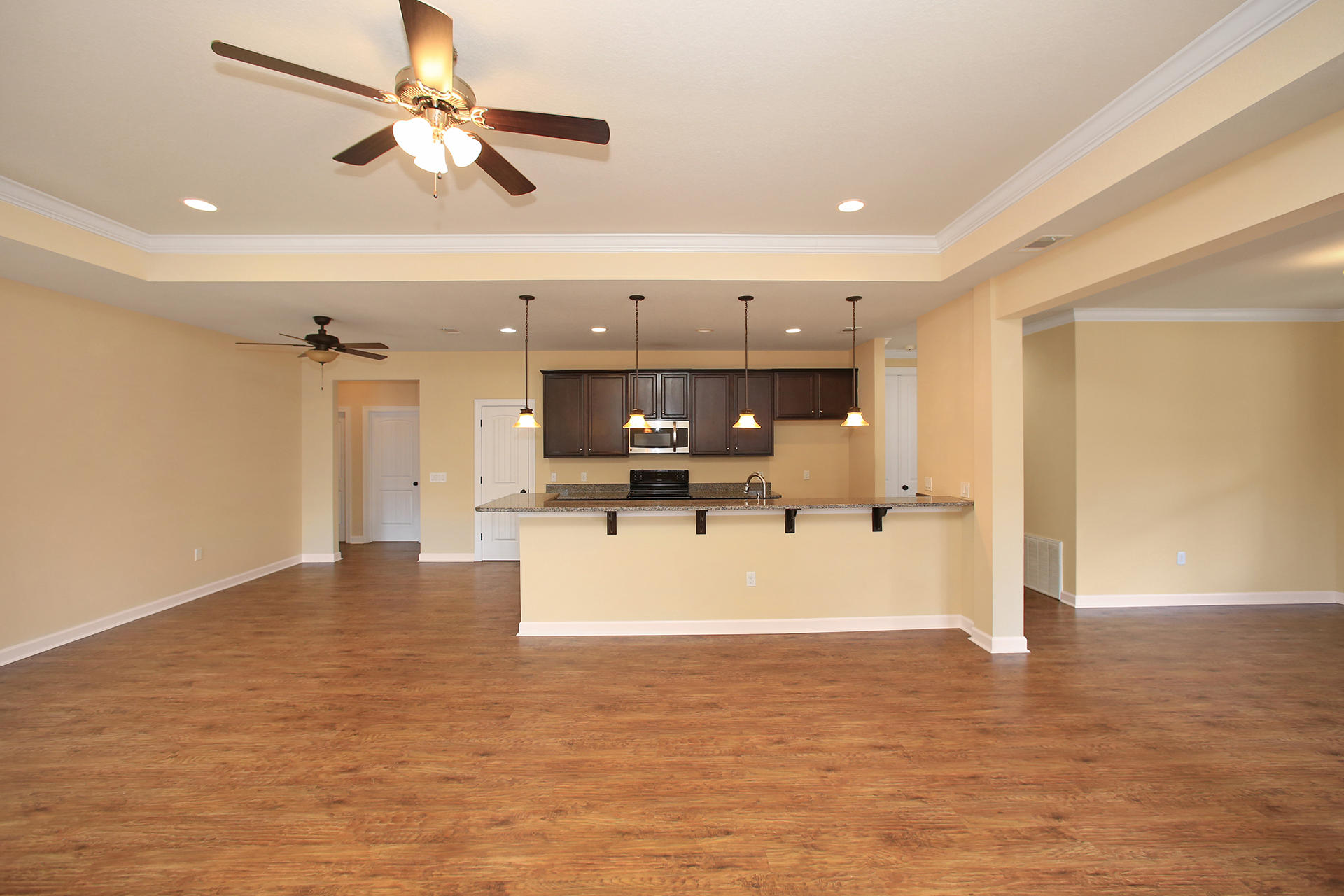 HIDDEN VALLEY - Residential