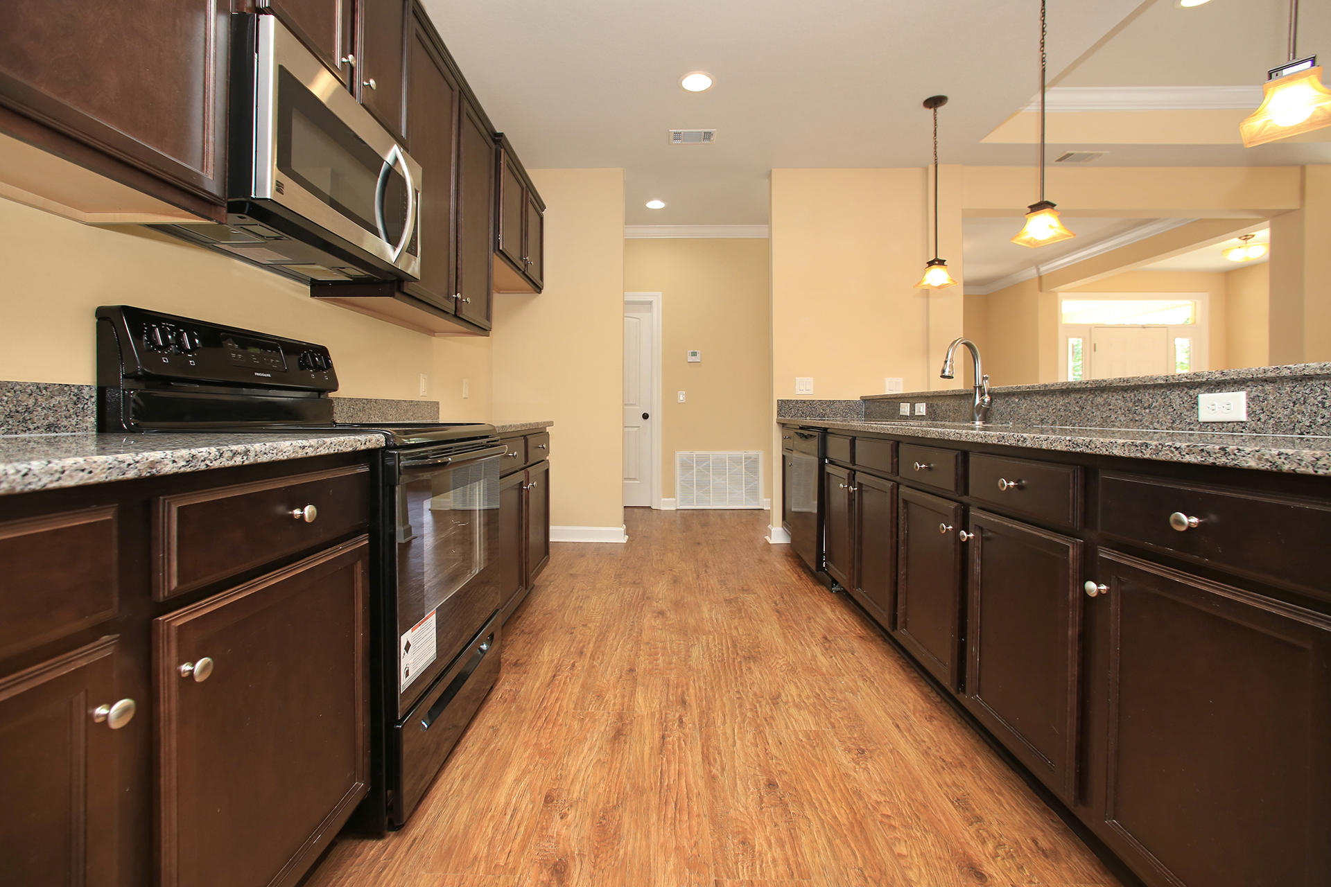 HIDDEN VALLEY - Residential