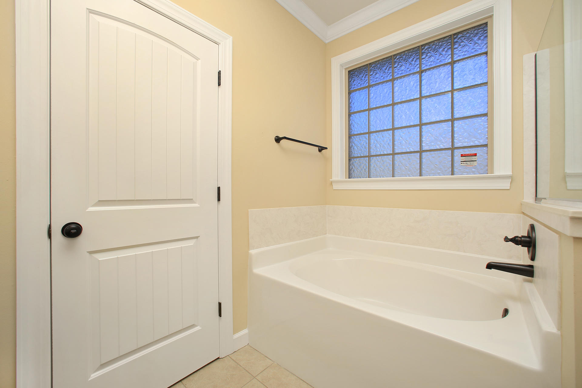 HIDDEN VALLEY - Residential