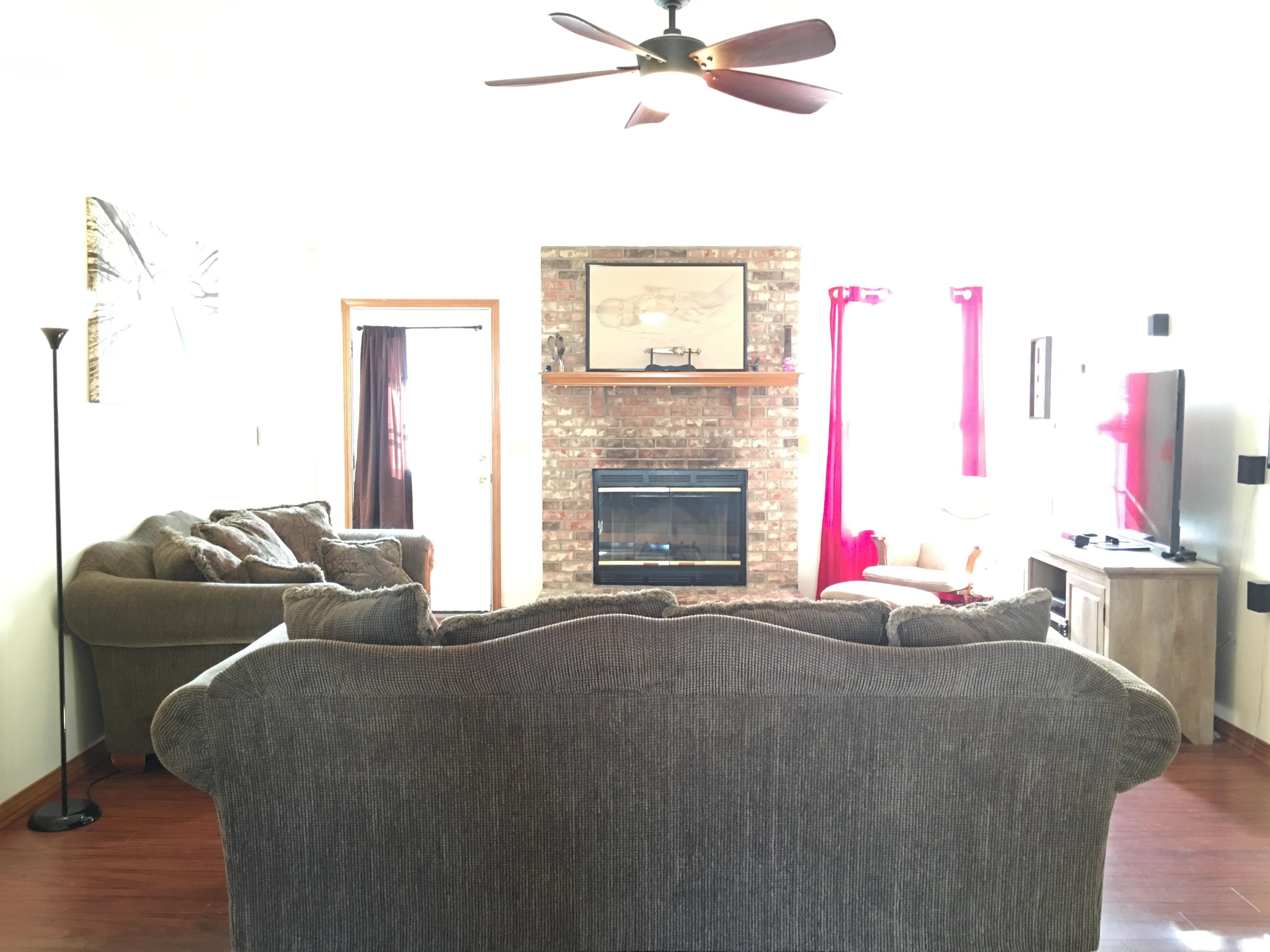 NORTHVIEW ESTATES 3RD ADDN - Residential