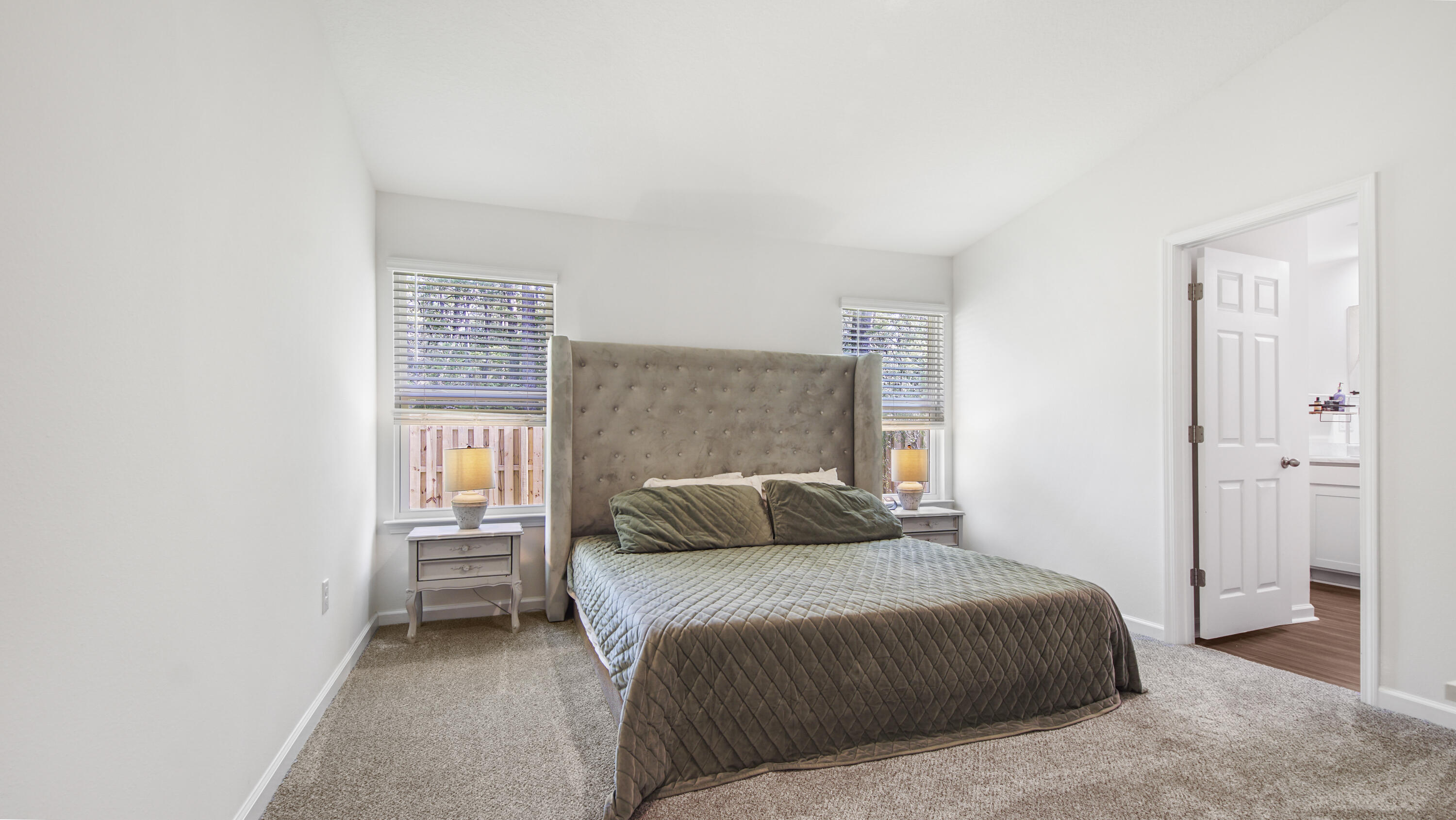 RIVERWALK - Residential