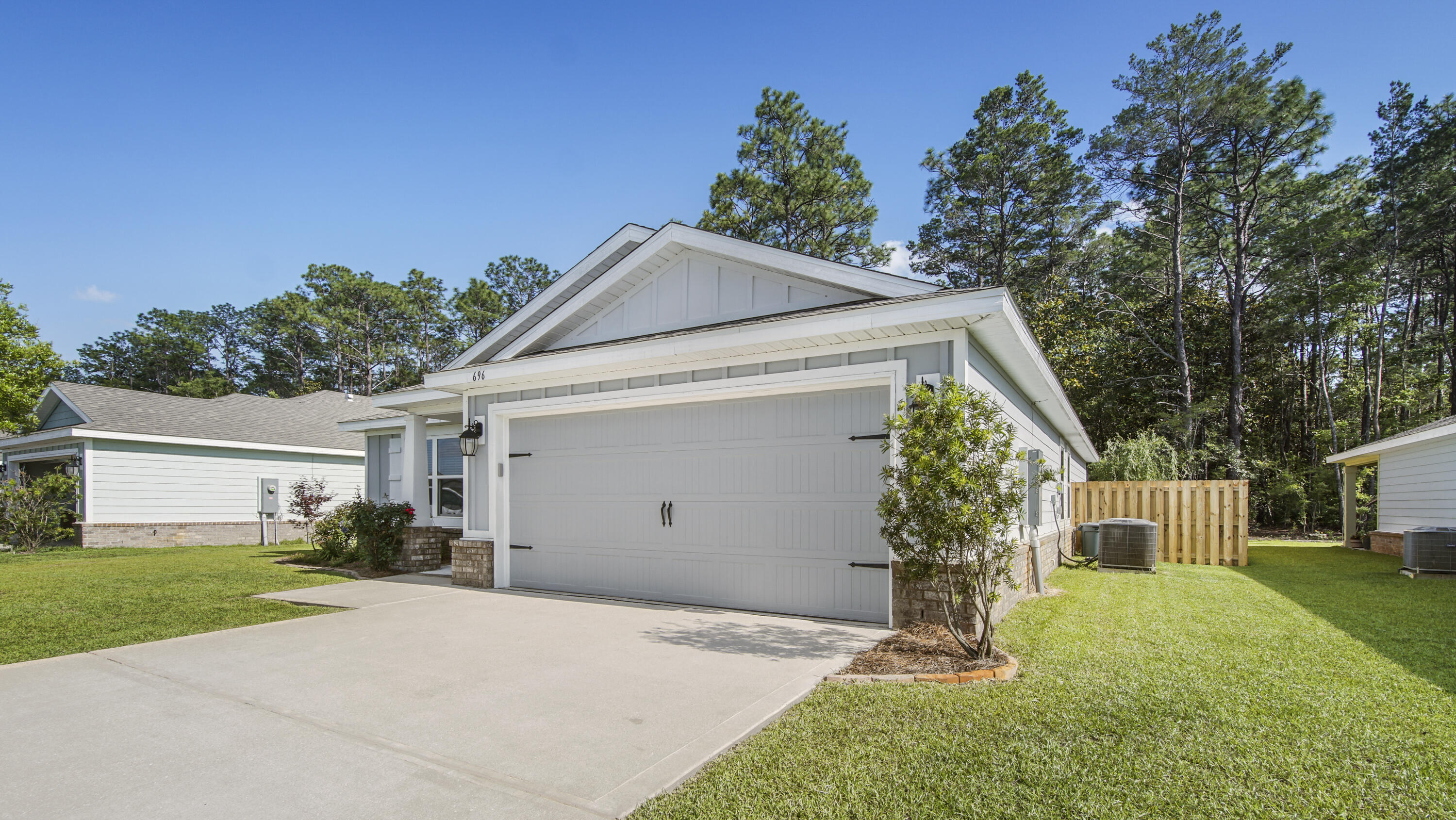 RIVERWALK - Residential