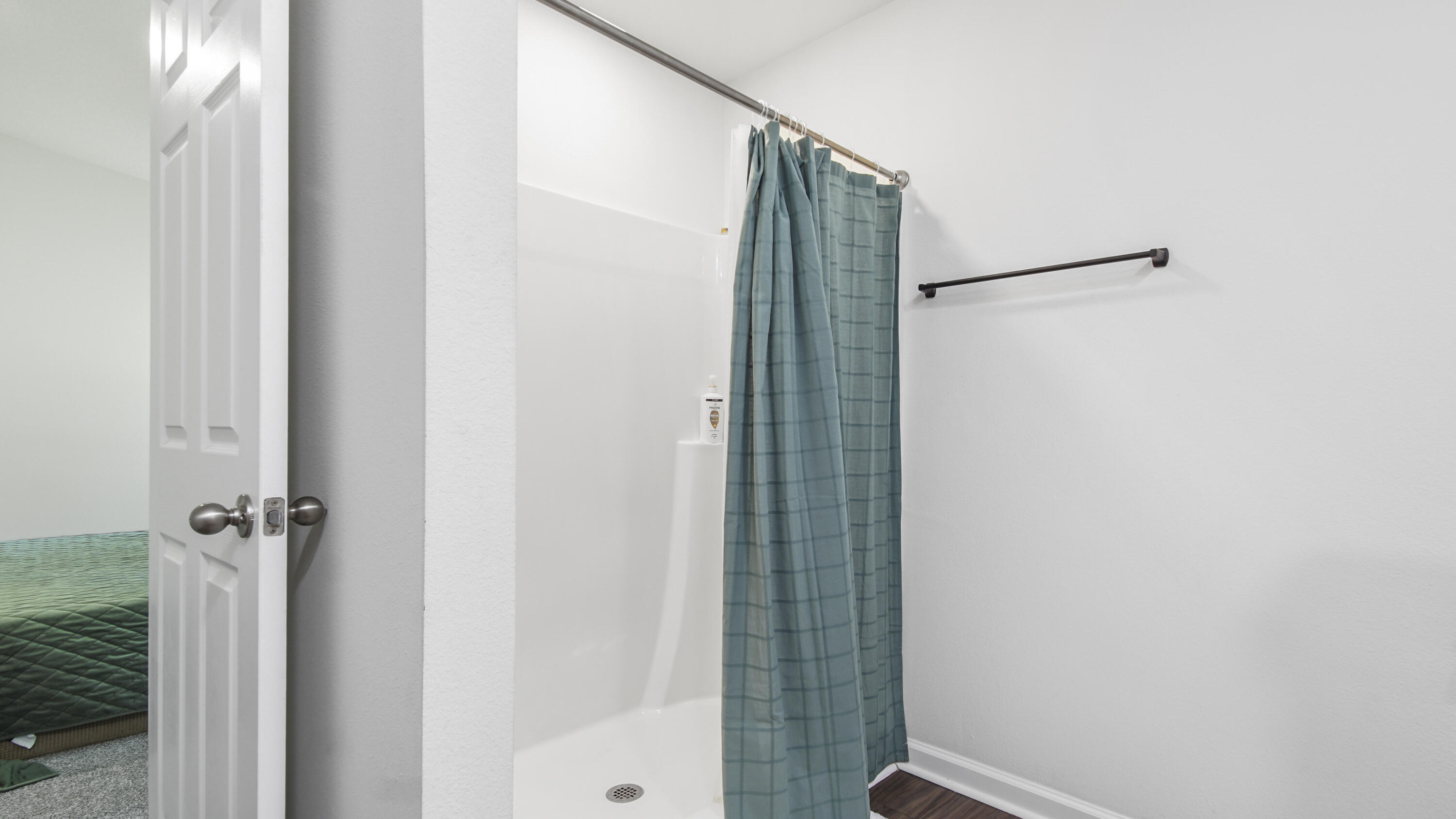 RIVERWALK - Residential