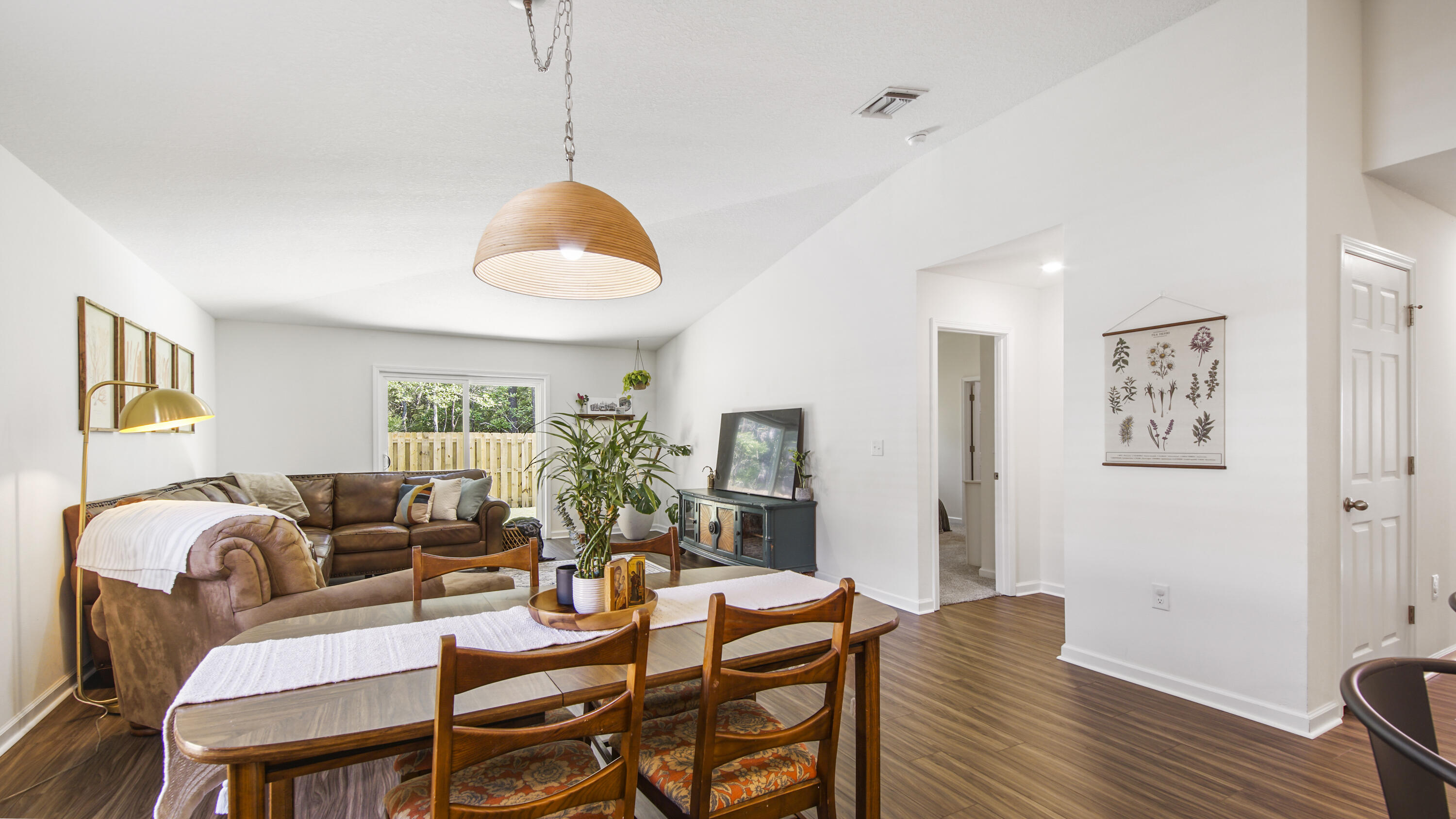 RIVERWALK - Residential